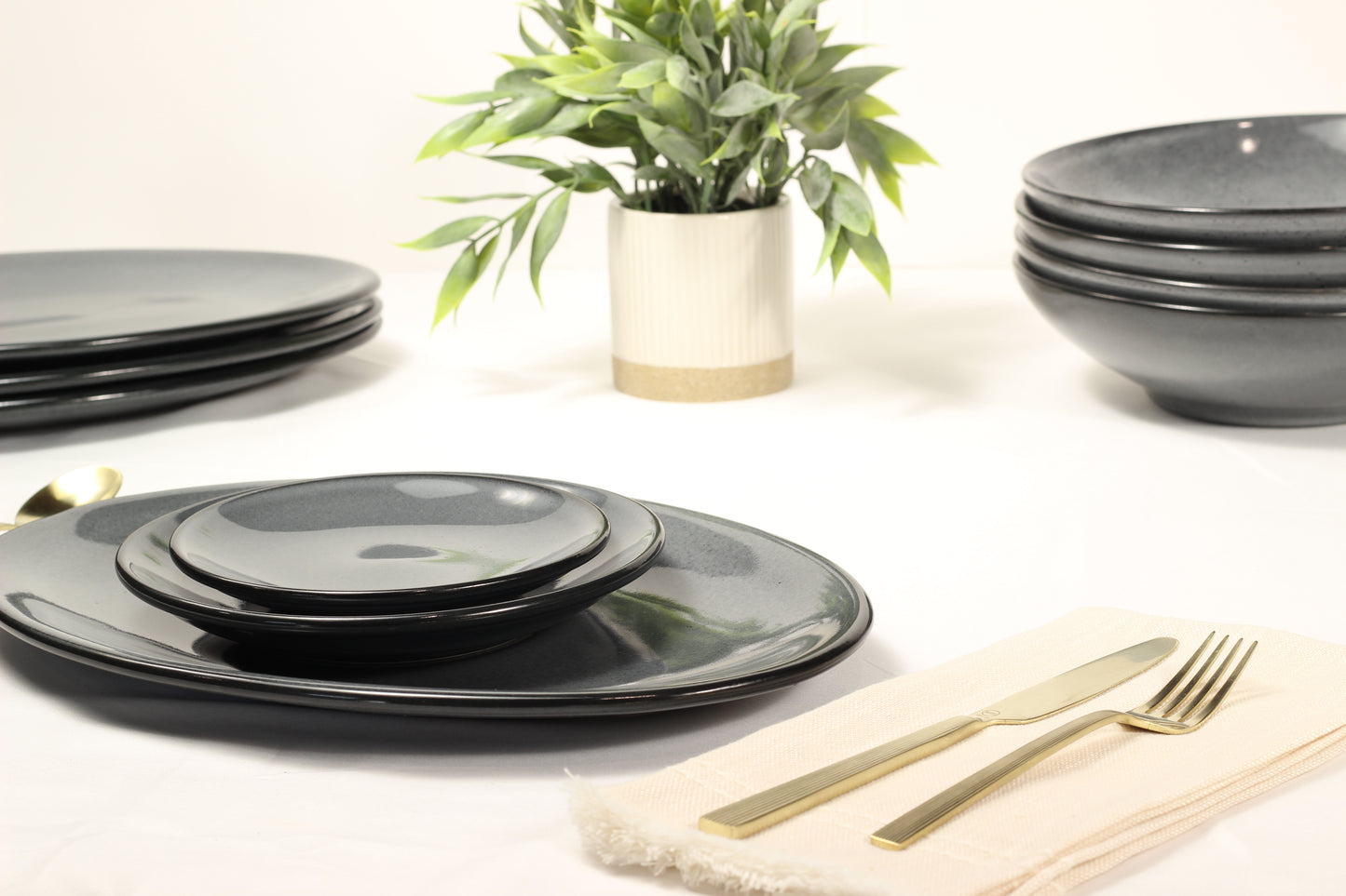 Anfora Denali Grey- 20 Piece Full Family Dinnerware Set