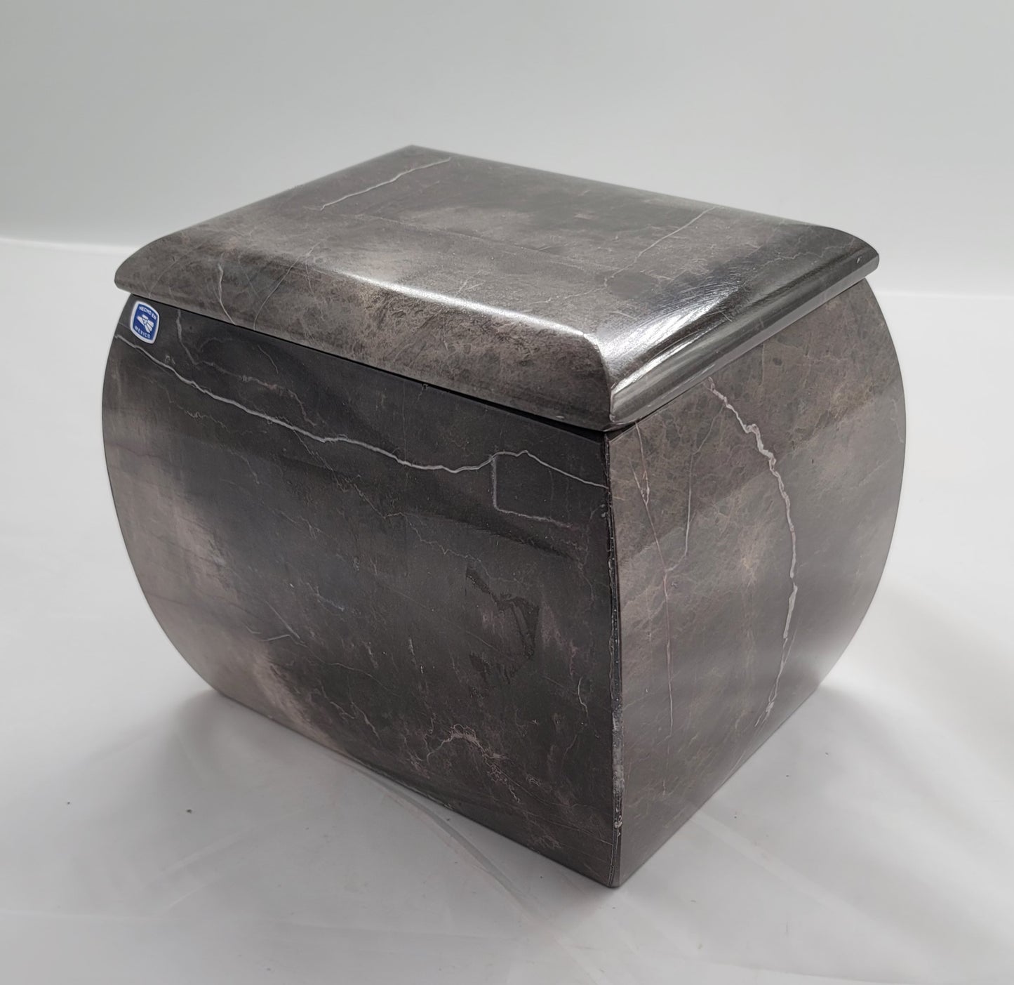 Dark Gray Medium Onyx Ash Container
