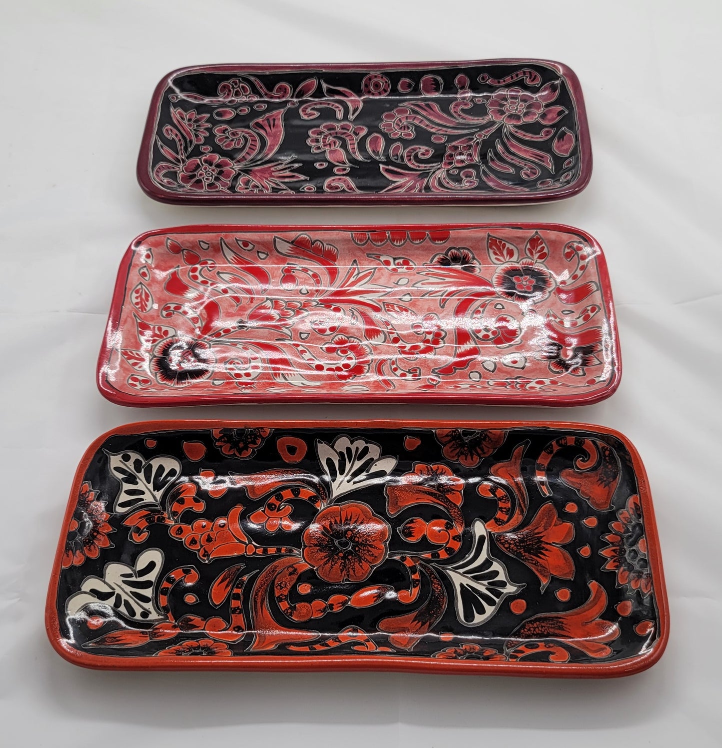 Red/Black 3pc Decorative Talavera Tray Set