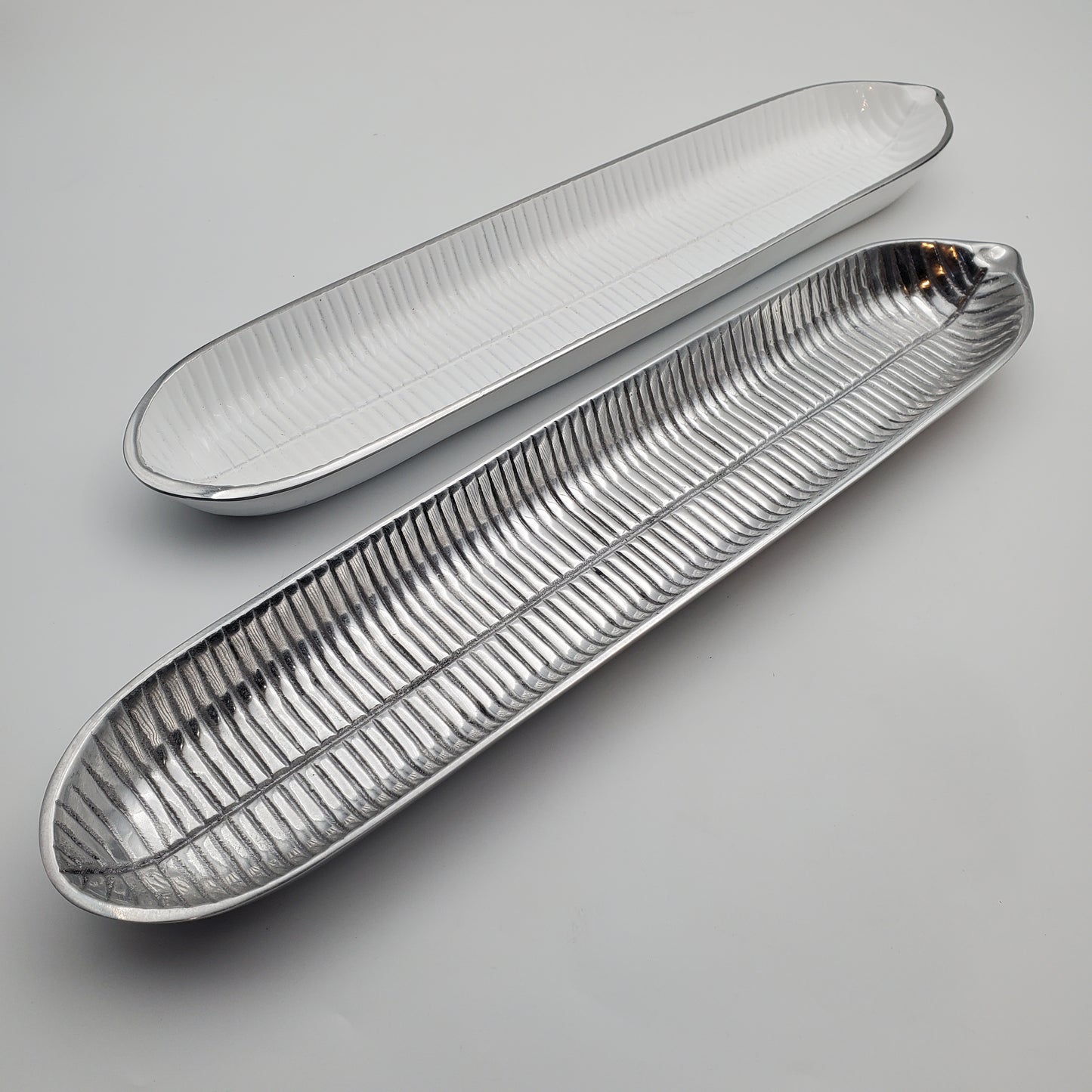 2pc Canoe Bread Tray White/Silver