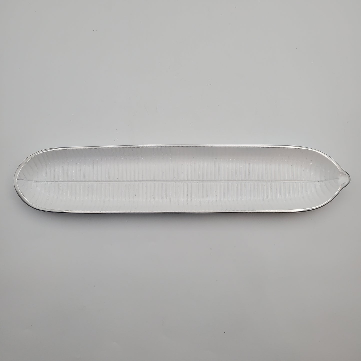 2pc Canoe Bread Tray White/Brown