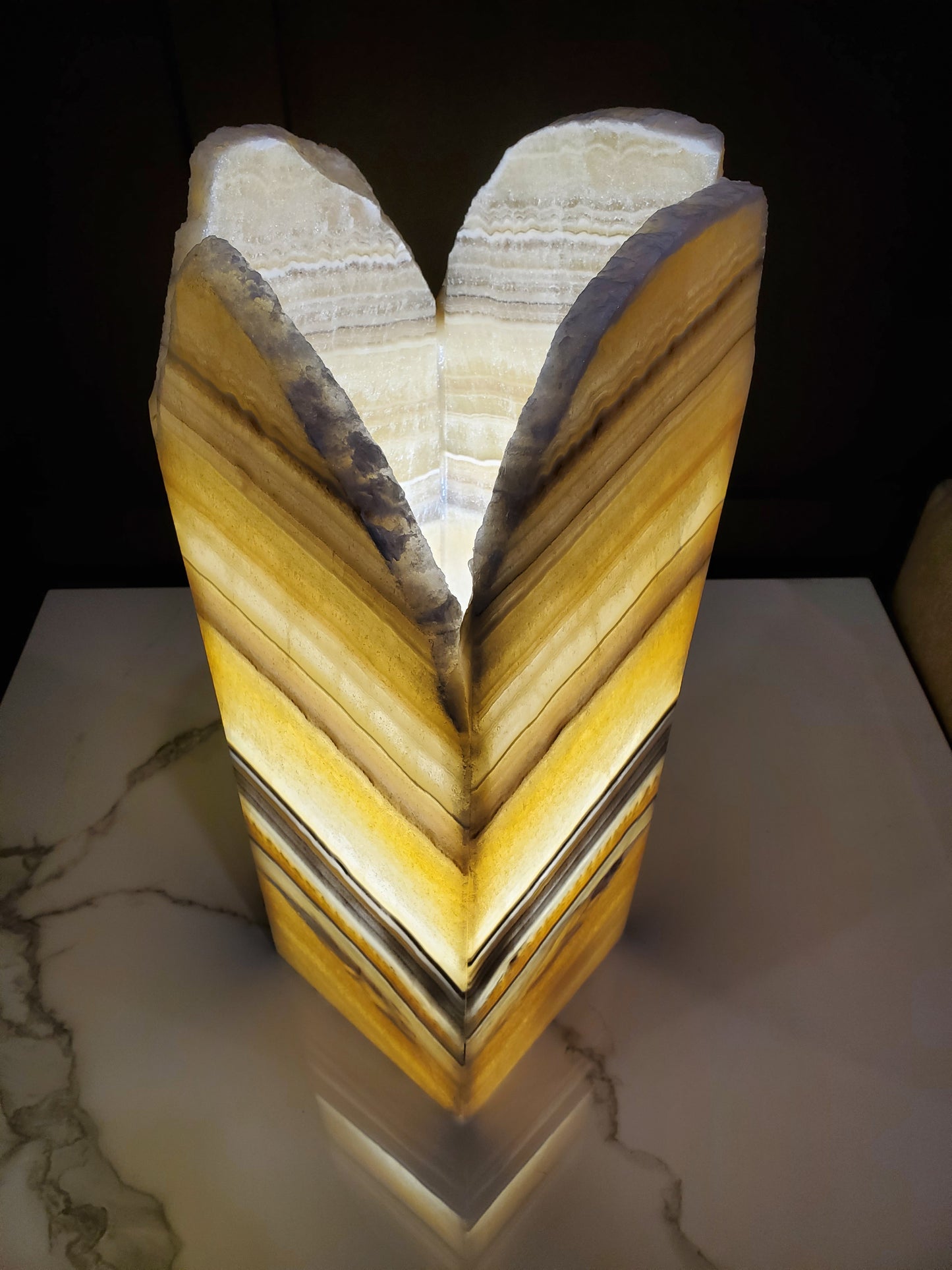 Yellow Bumblebee Onyx Lamp