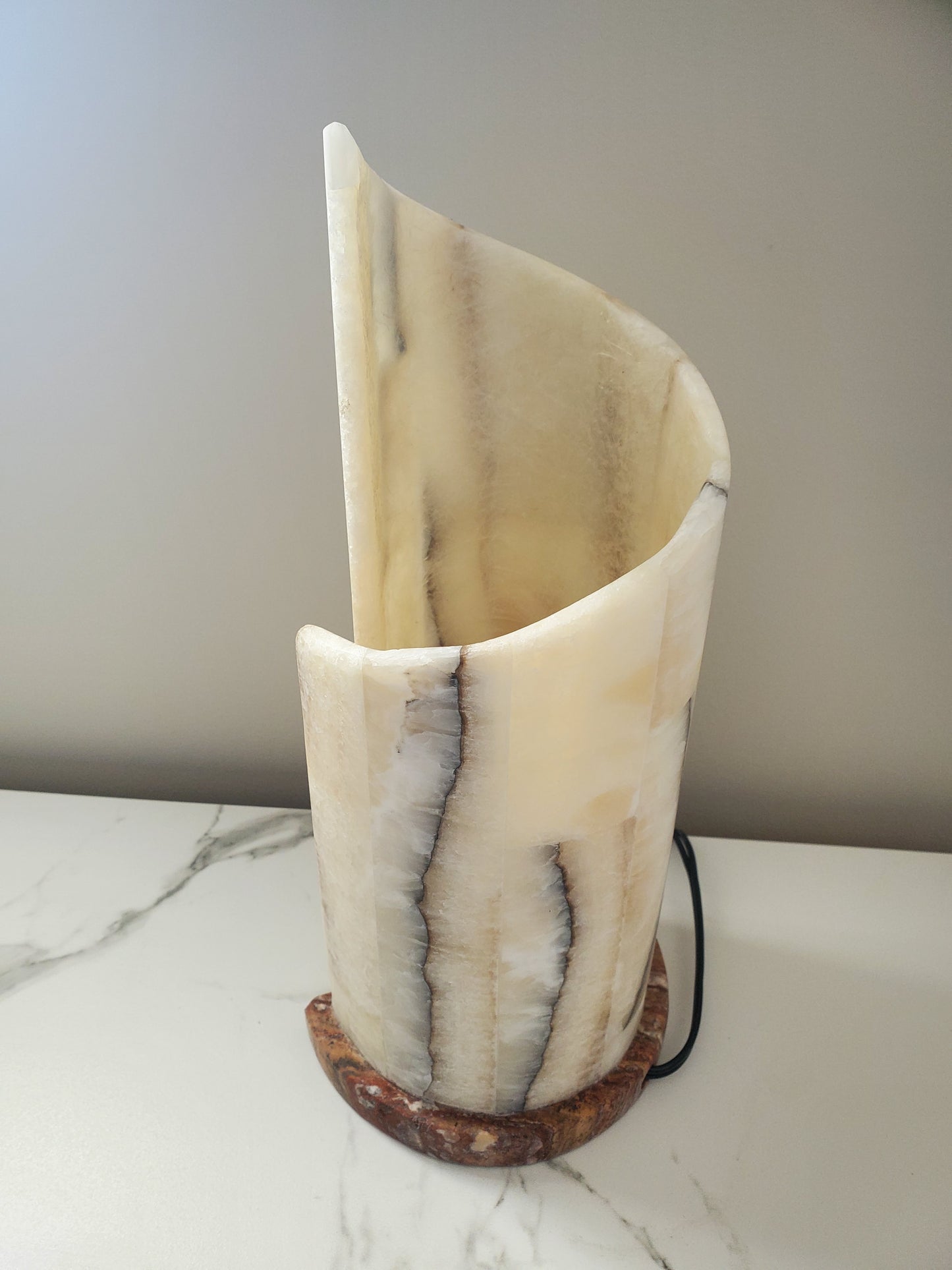 Large Beige Onyx Vortex Lamp