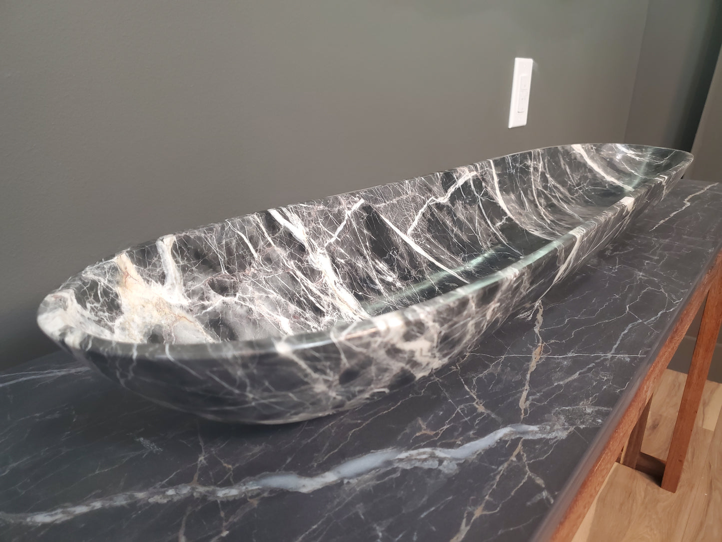 Black & White Marble Canoe Centerpiece