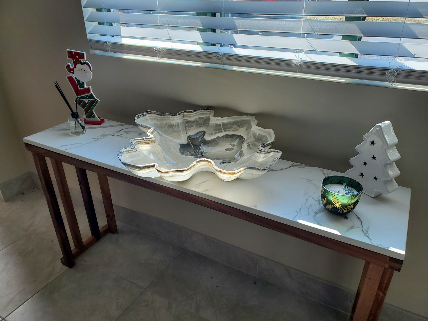 Black & White Onyx Centerpiece