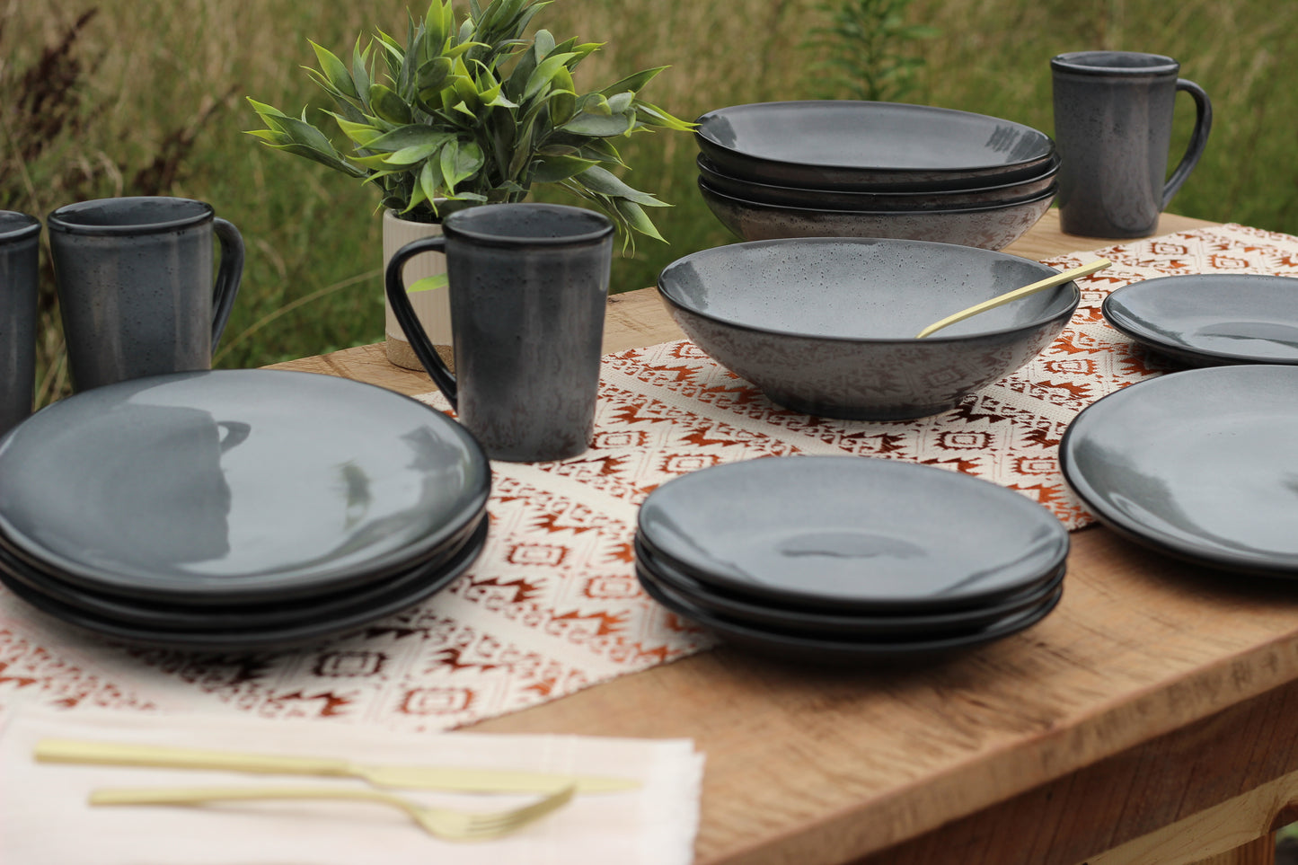 Anfora Denali Grey- 24 Piece Everyday Dining Set