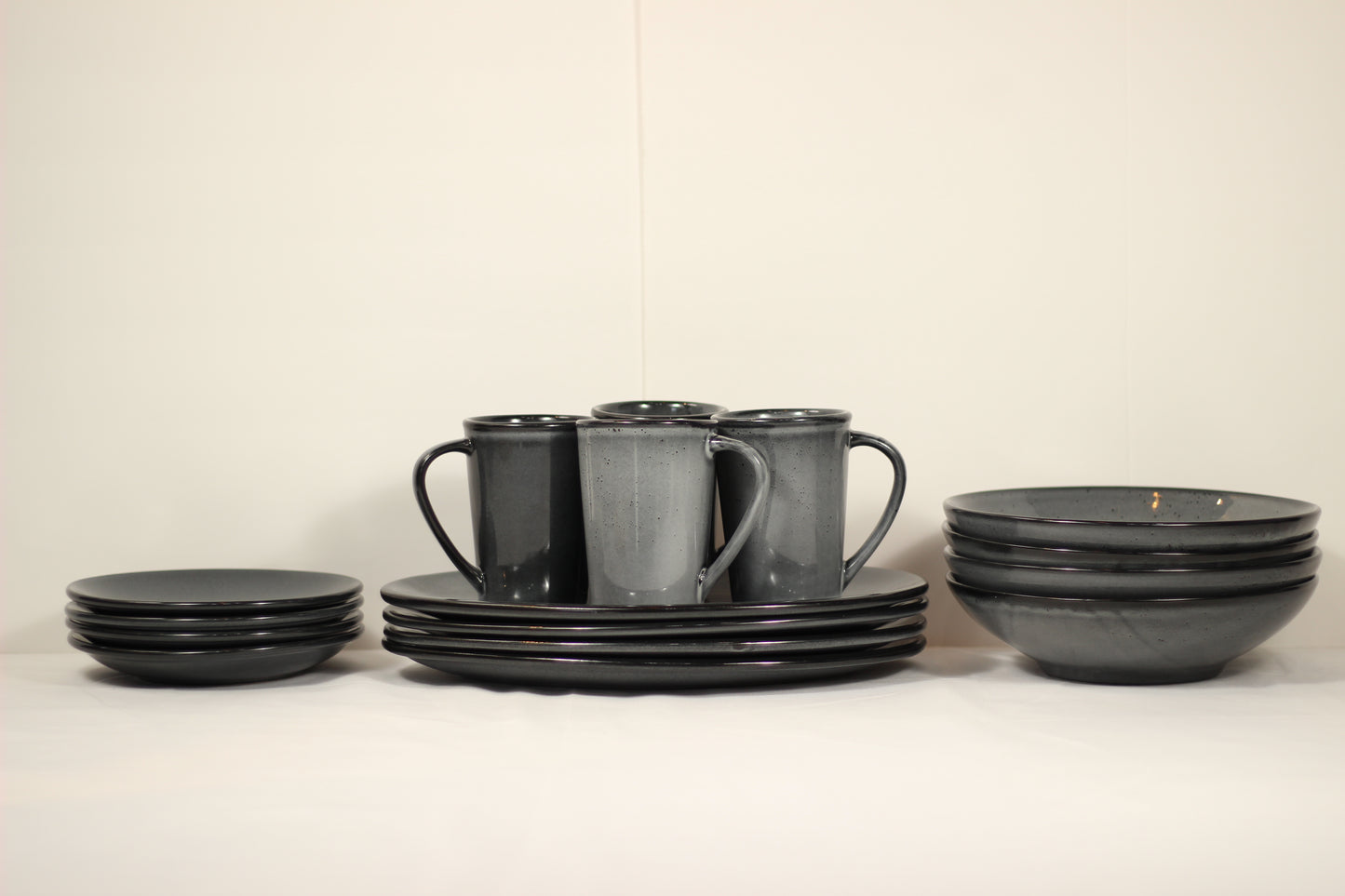 Anfora Denali Grey- 16 Piece Everyday Dining Set