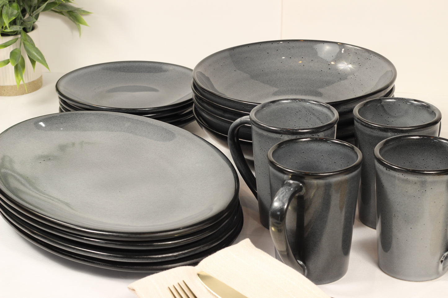 Anfora Denali Grey- 16 Piece Everyday Dining Set