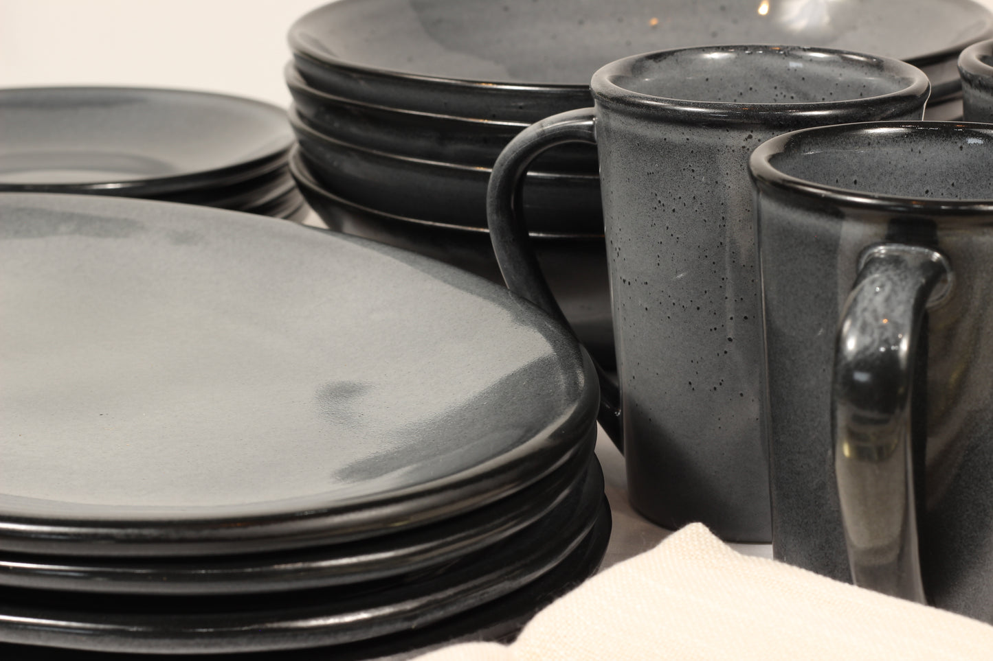 Anfora Denali Grey- 24 Piece Everyday Dining Set
