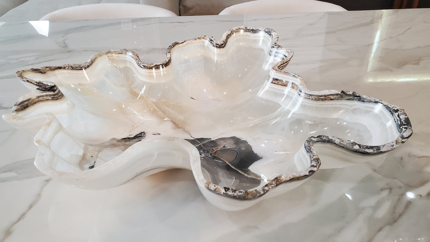 Black & White Onyx Centerpiece