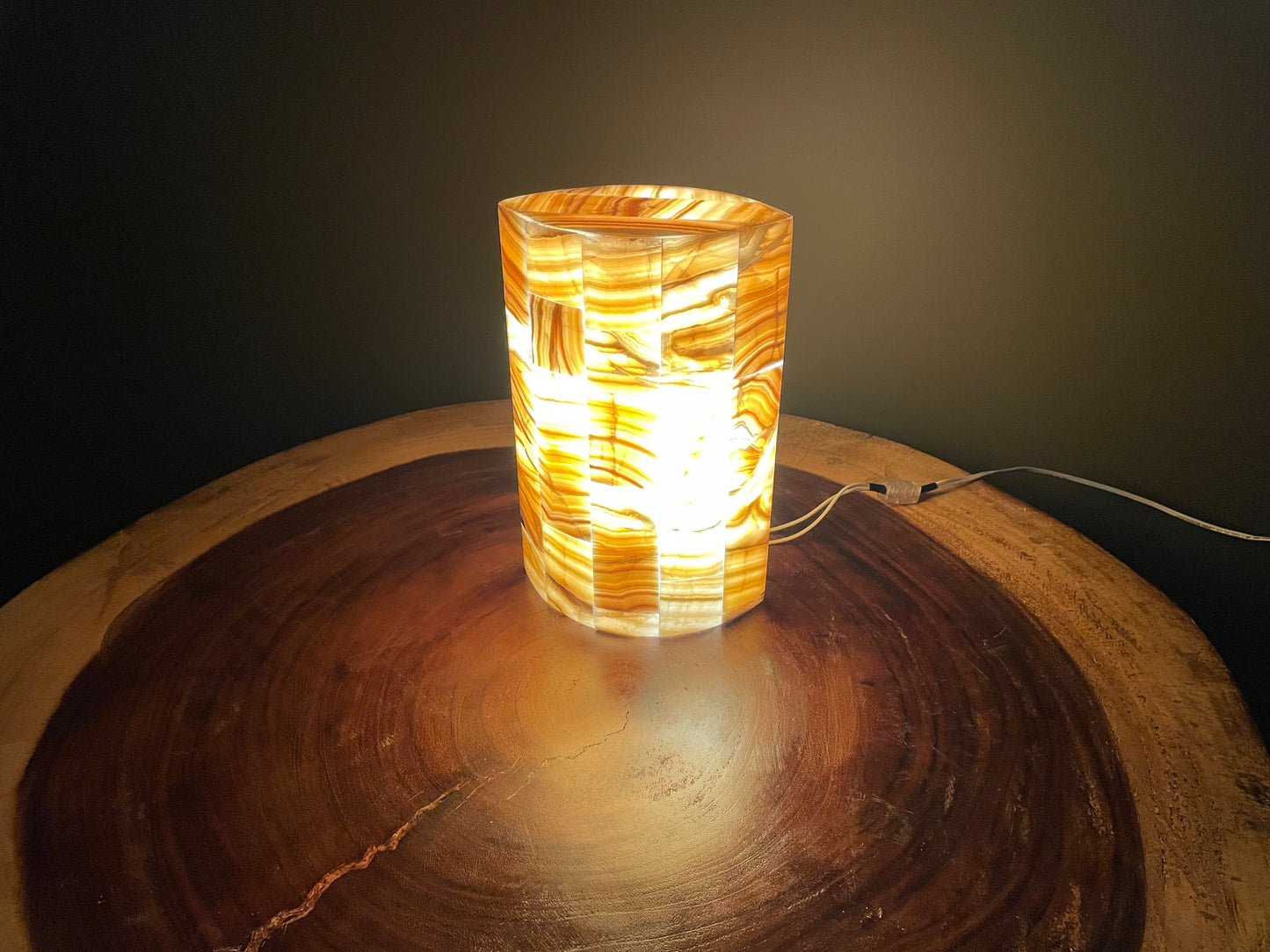 Beige Ellipsoid Onyx Lamp