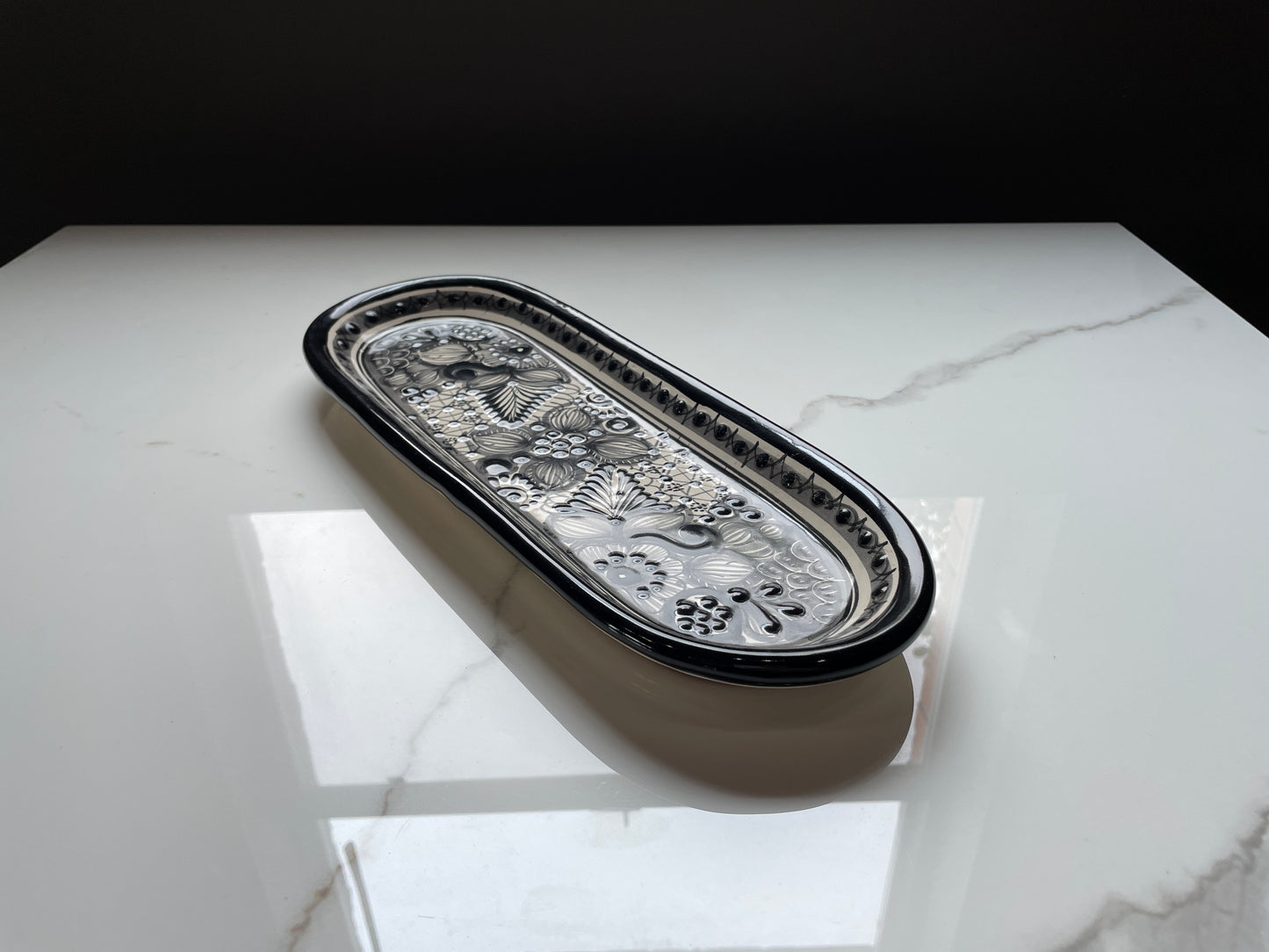 Black Oval 2pc Decorative Talavera Tray Set