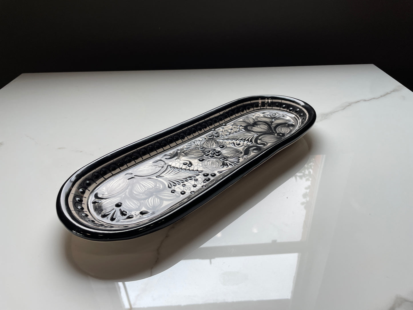 Black Oval 2pc Decorative Talavera Tray Set
