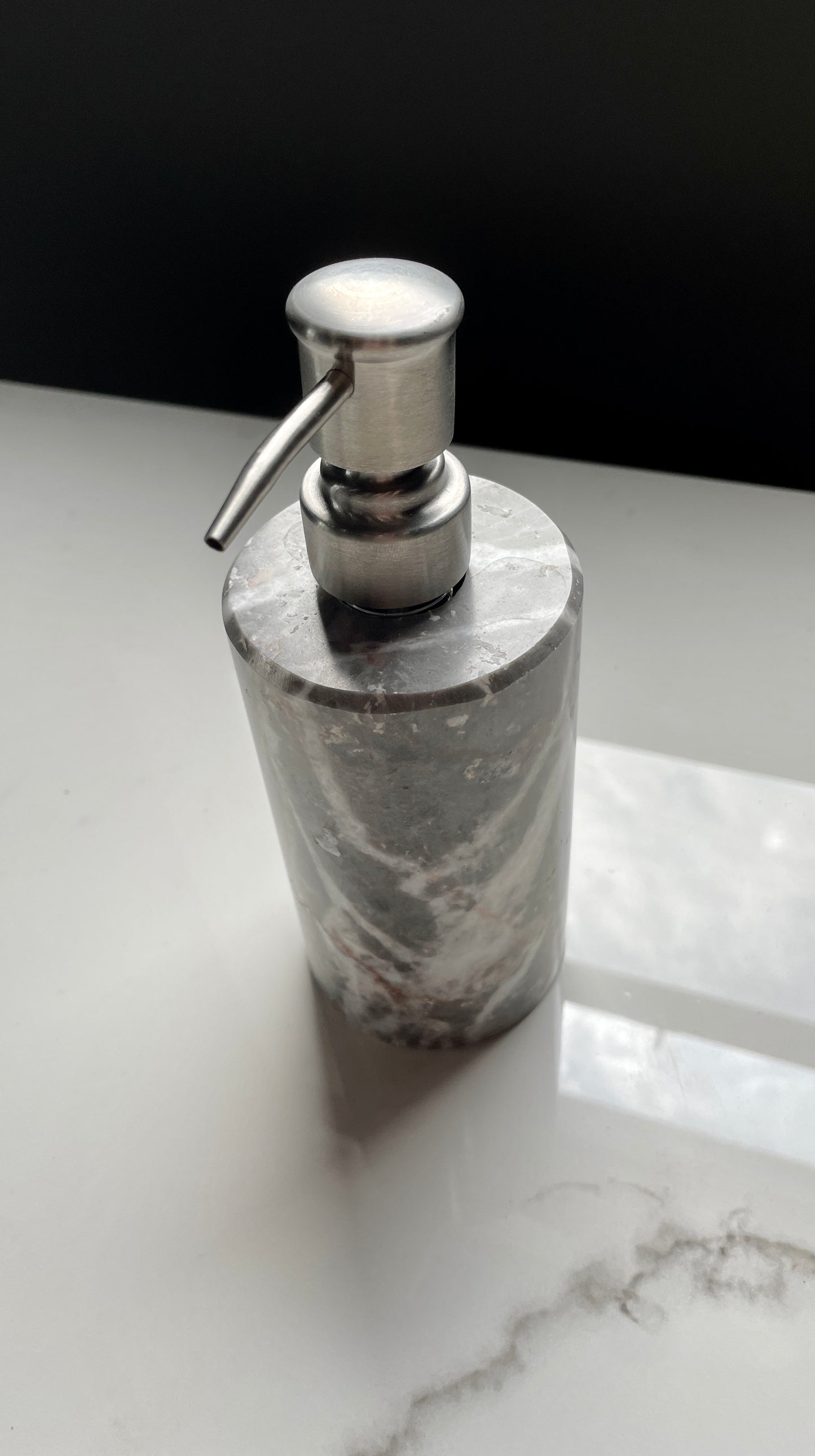 Gray Decorative Onyx Bathroom Set