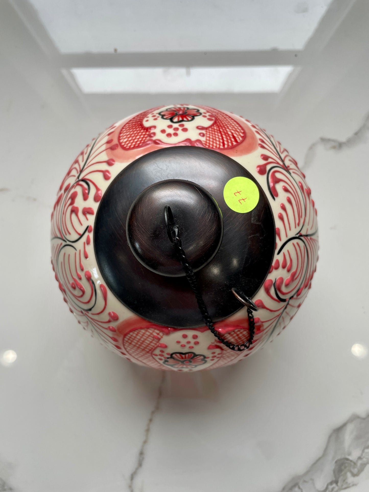 Red Flower Patterned Citronella Ceramic Sphere