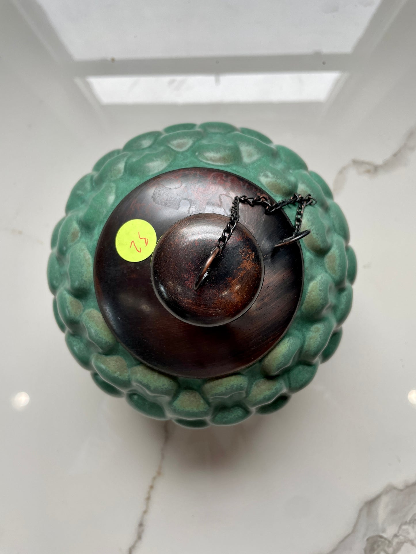 Green Leaf Patterned Citronella Ceramic Sphere