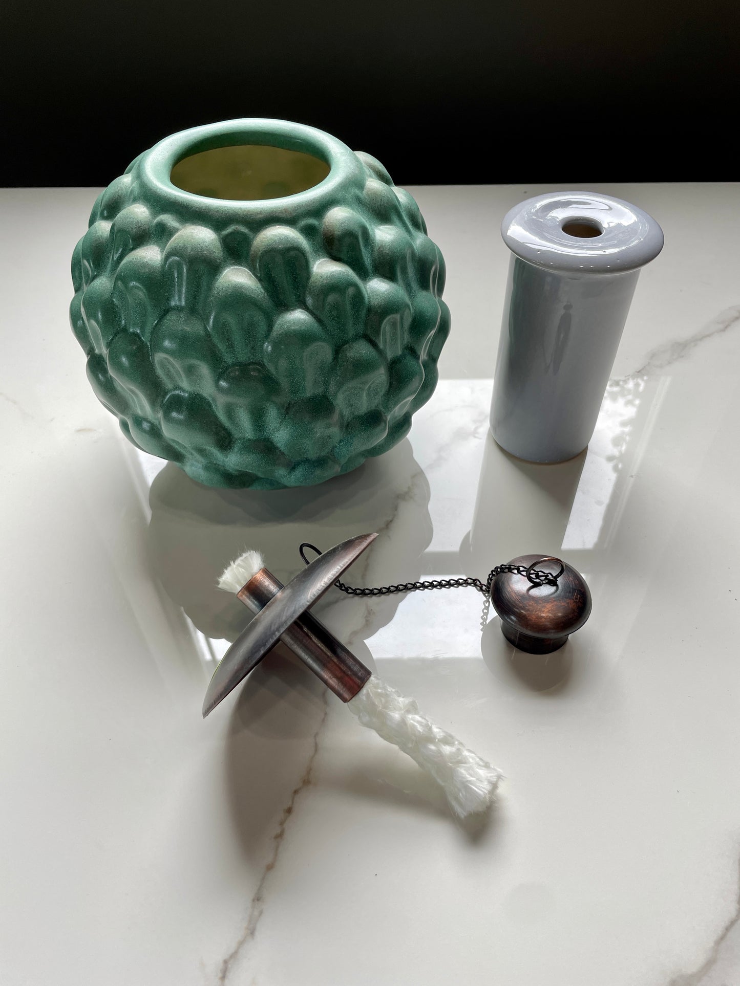 Green Leaf Patterned Citronella Ceramic Sphere