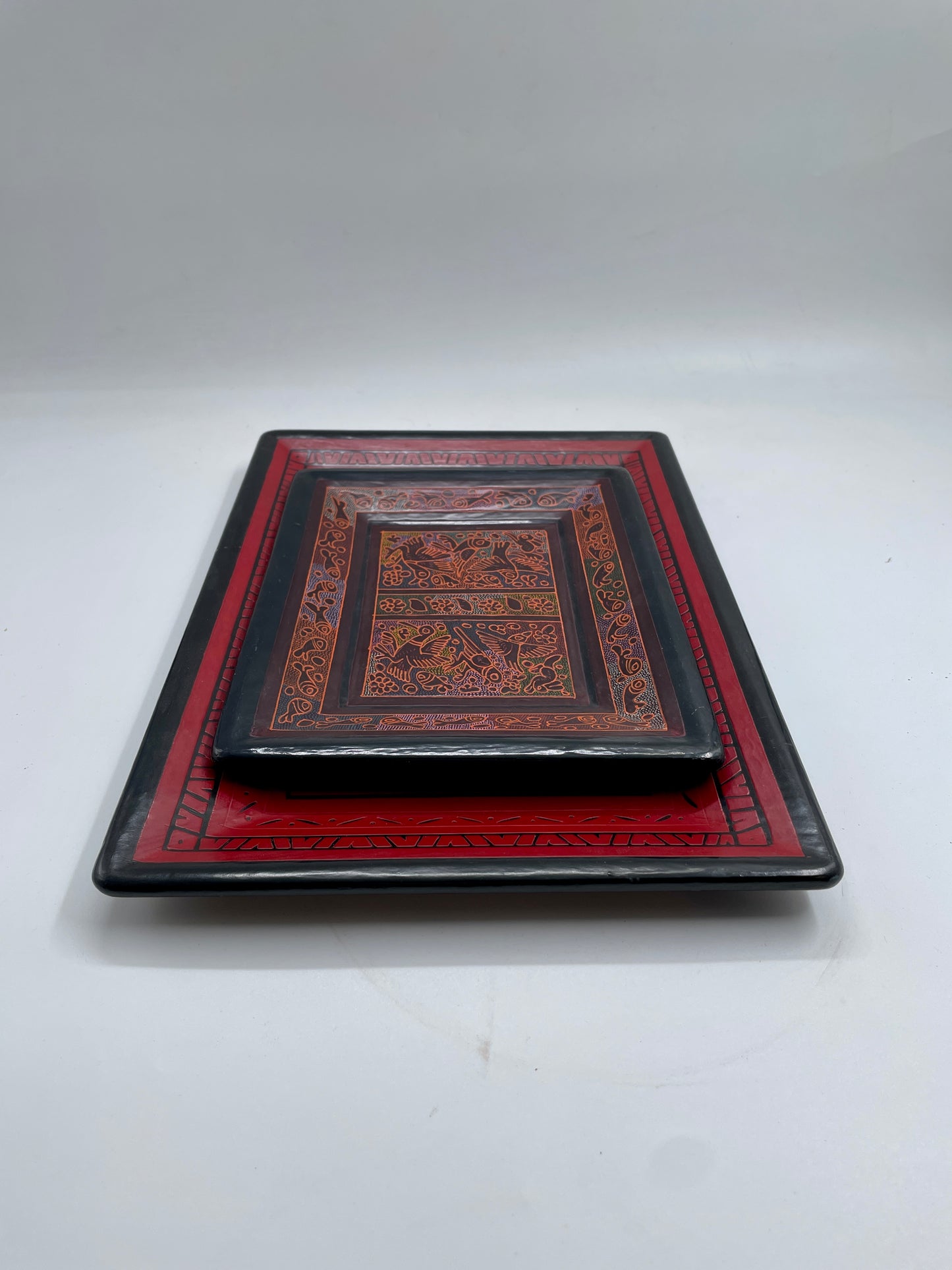 Red/Black Unique Artistic Wooden Tray Set