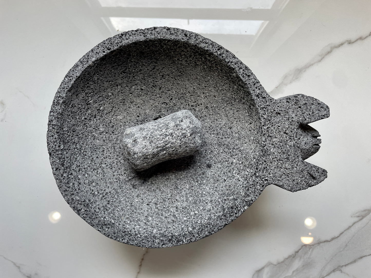 Large Pig Mexican Molcajete
