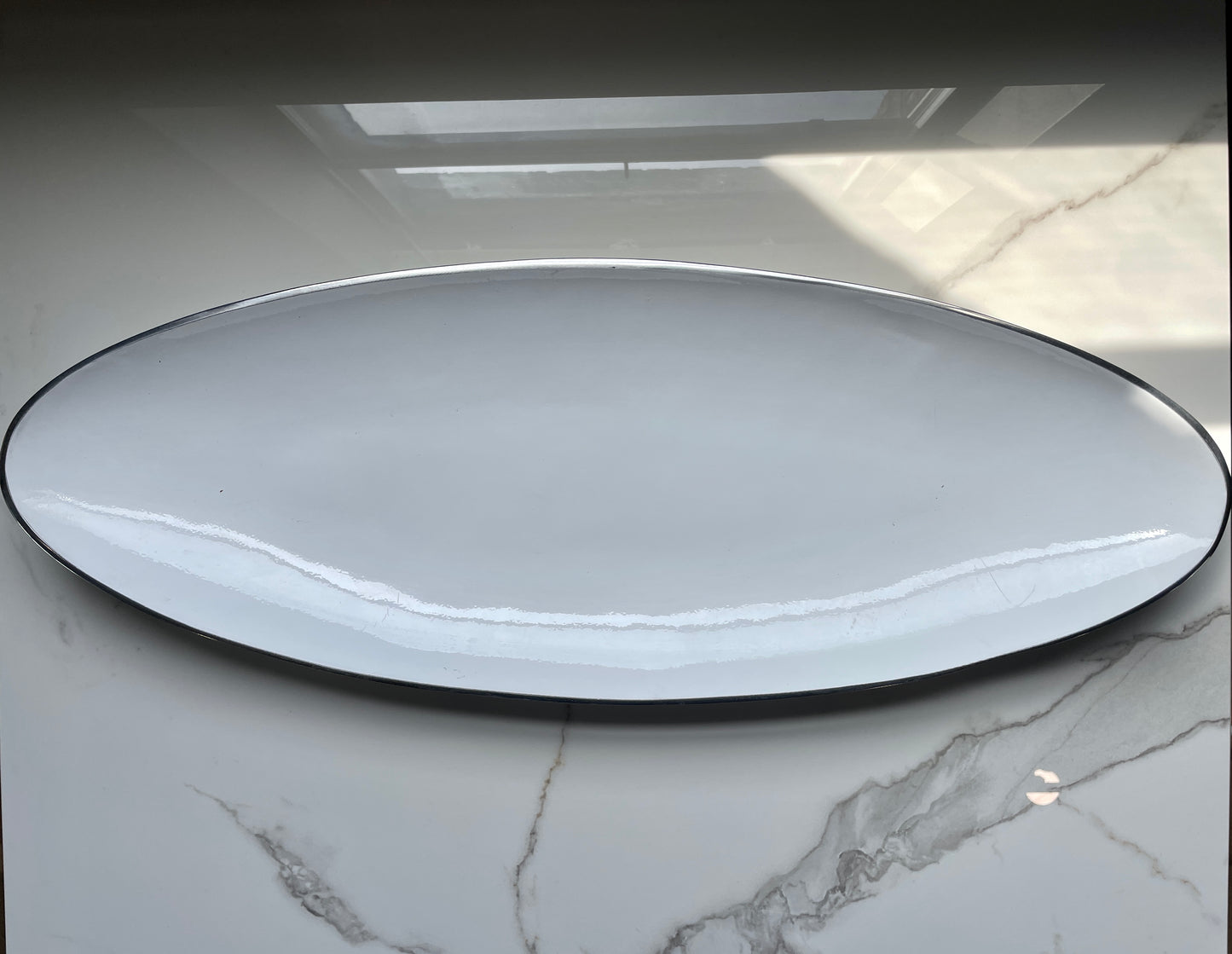 White Big 2pc Canoe Pewter Tray Set