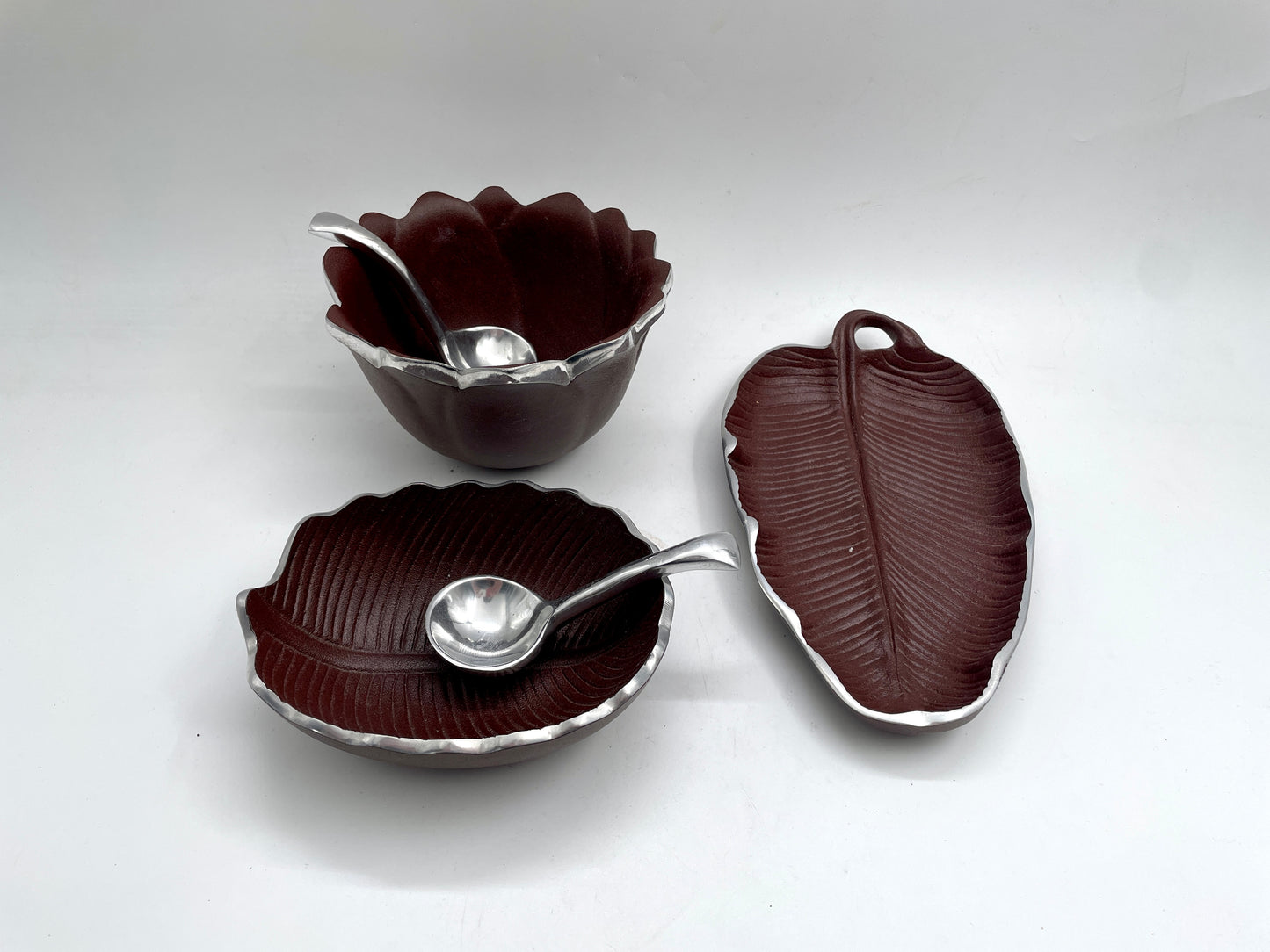 Brown Small 5pc Flora Pewter Tray Set