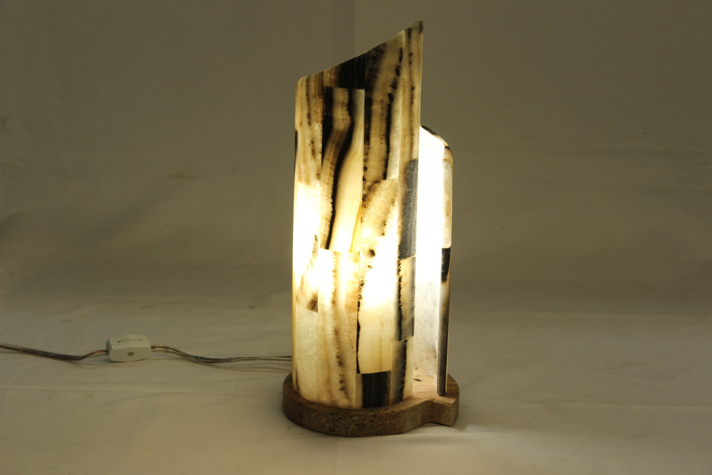 Small Beige Onyx Vortex Lamp
