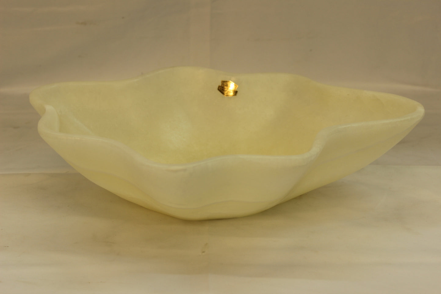 White Pearl Onyx Centerpiece