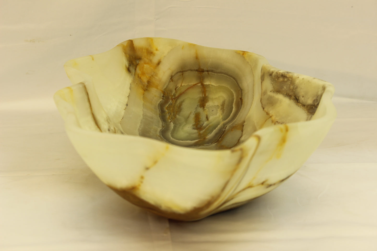 Brown Lynx Onyx Centerpiece