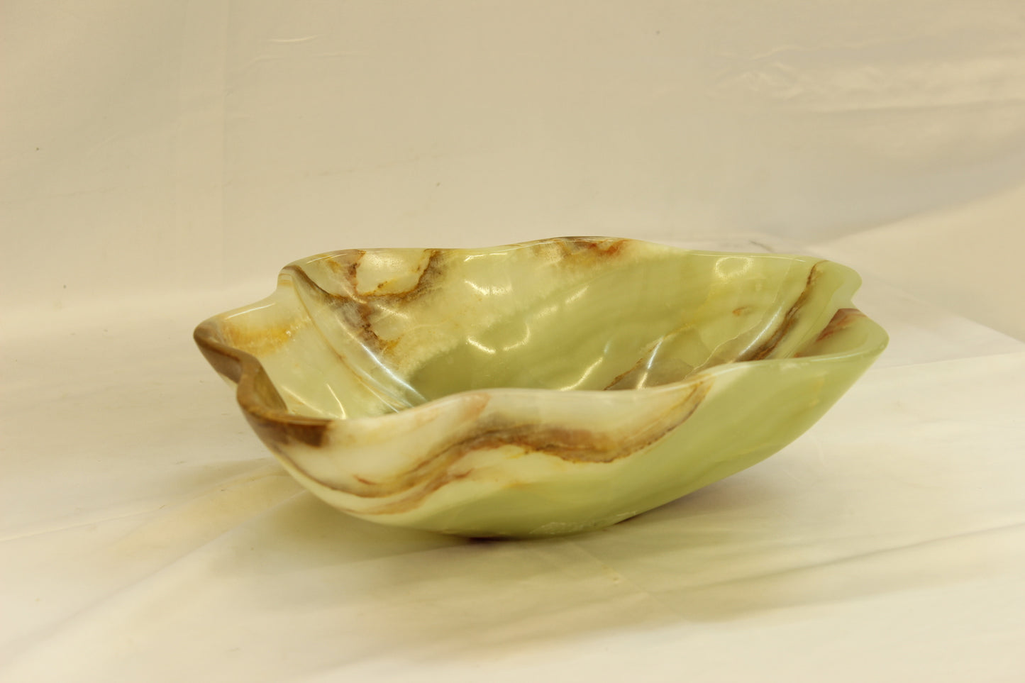 Green Chameleon Onyx Centerpiece