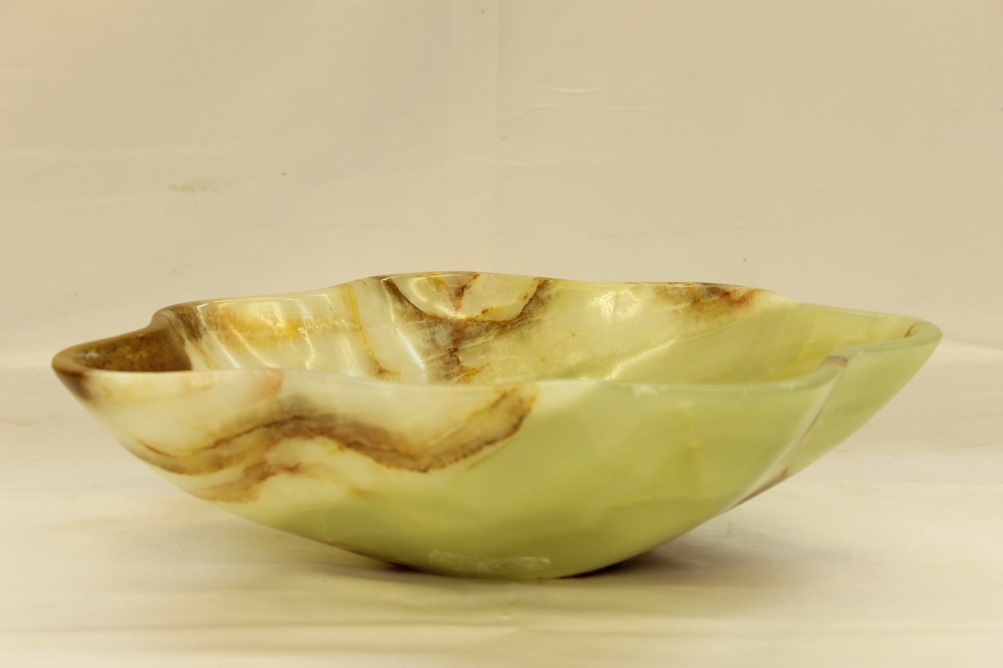 Green Chameleon Onyx Centerpiece