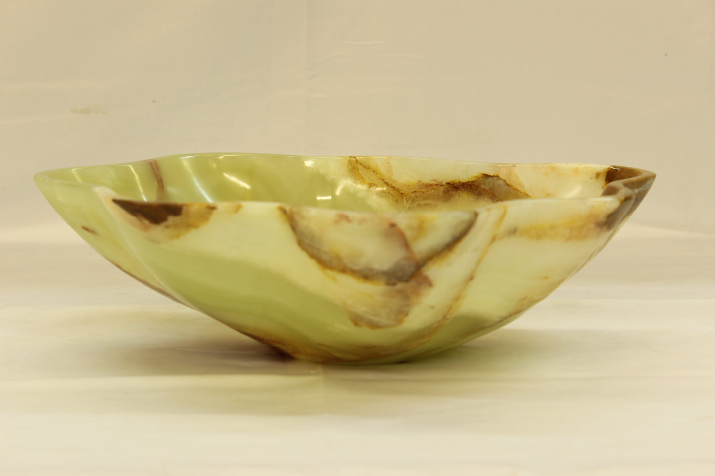 Green Chameleon Onyx Centerpiece