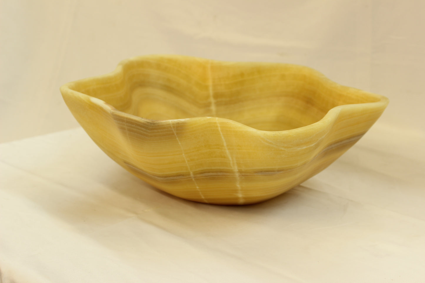 Blonde Camel Onyx Centerpiece