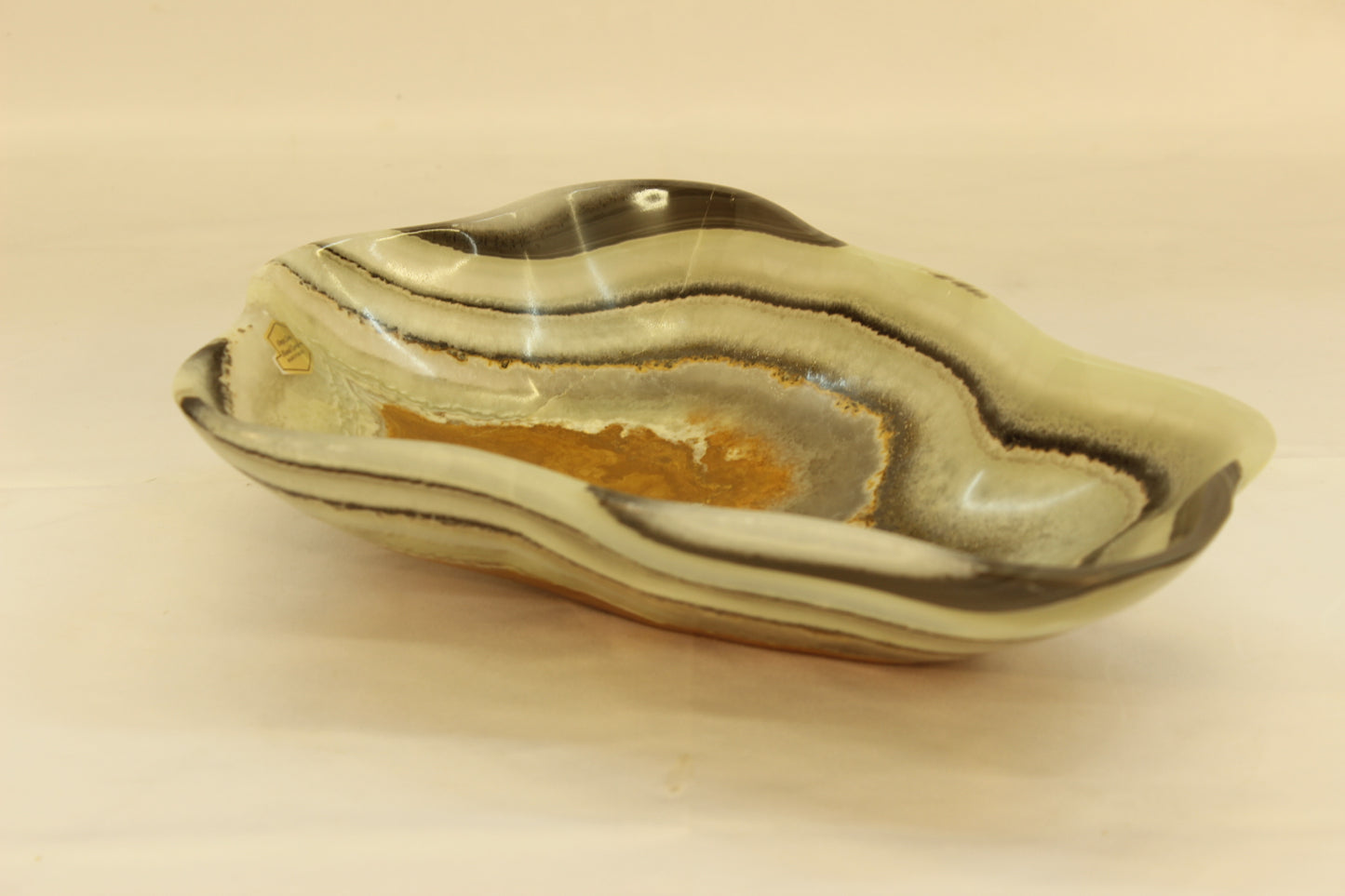 Beige Crater Onyx Centerpiece