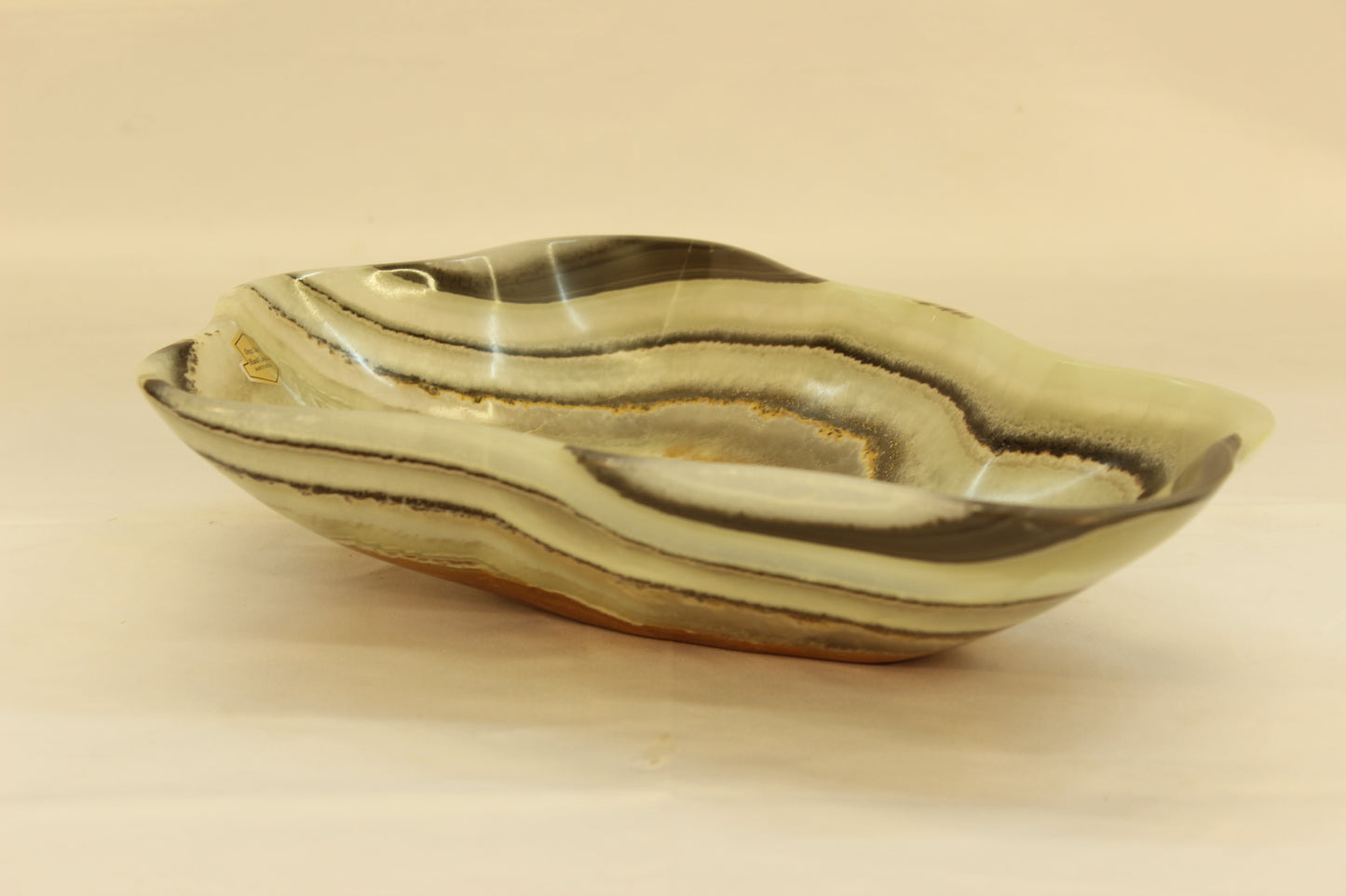 Beige Crater Onyx Centerpiece