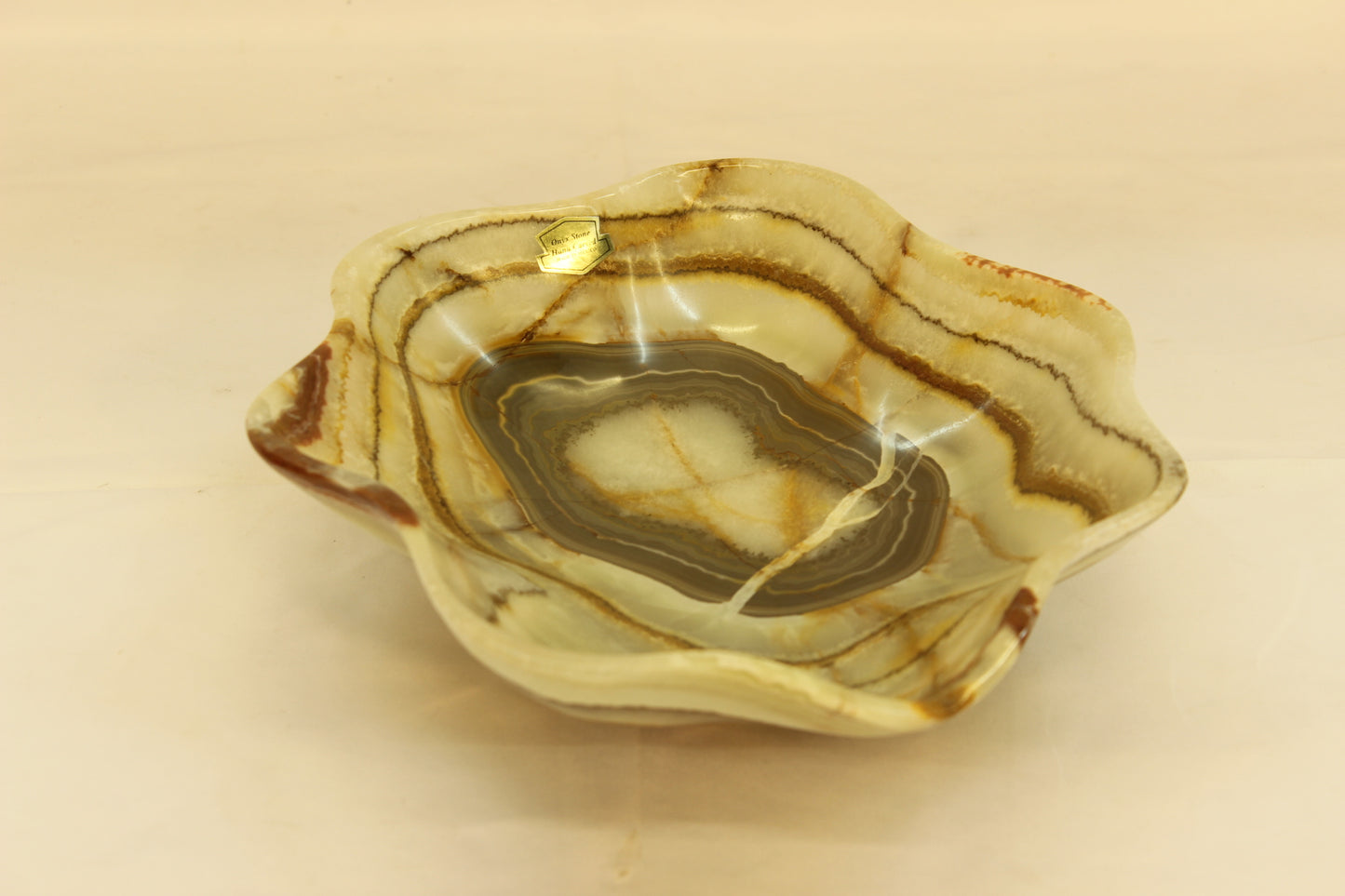 Beige Cosmo Onyx Centerpiece