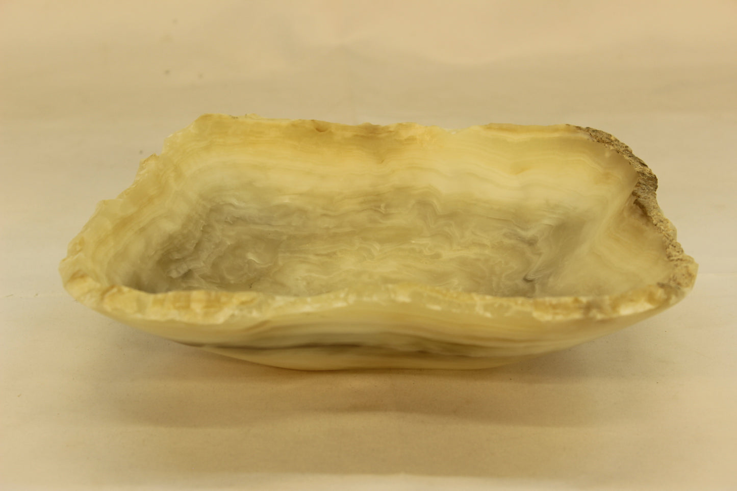 White Small Onyx Centerpiece