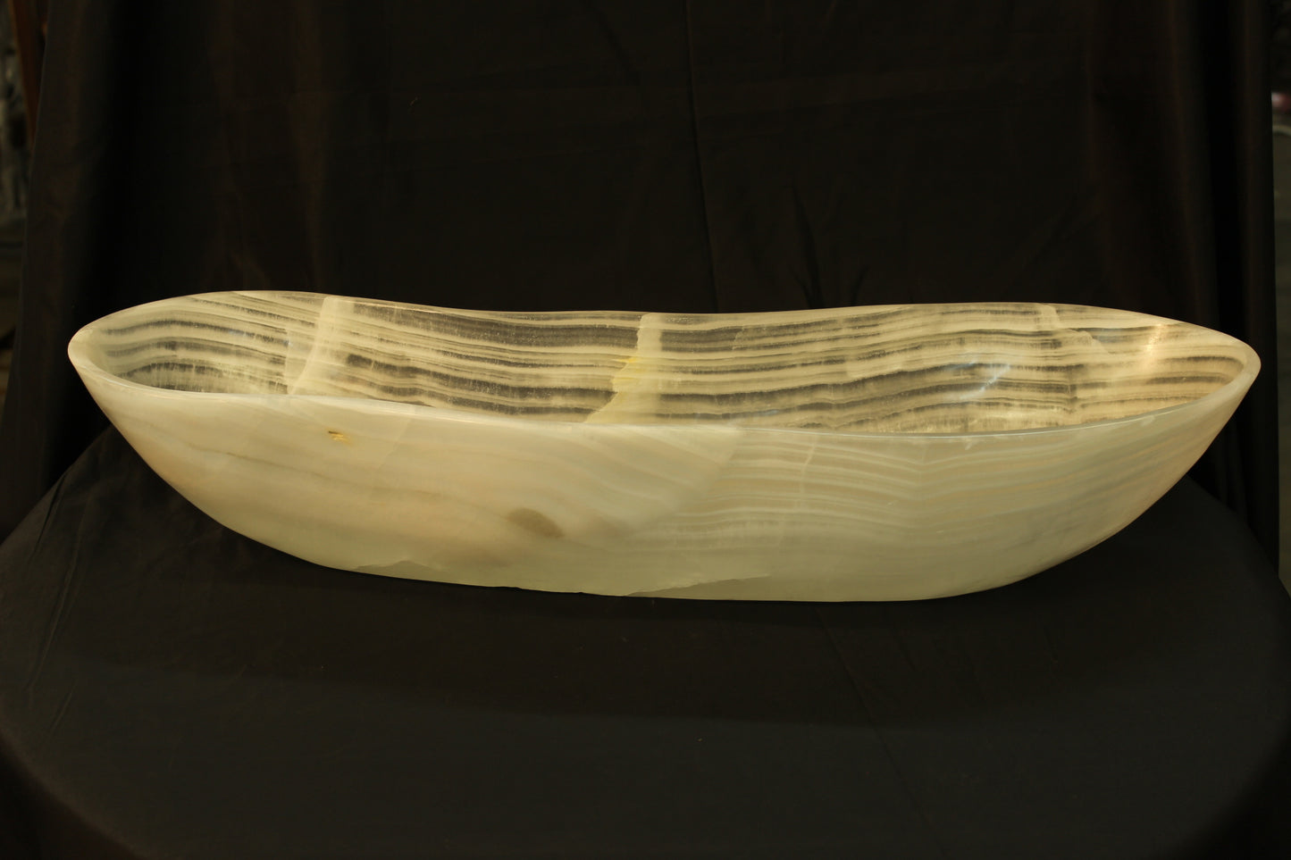 White Celes Onyx Centerpiece
