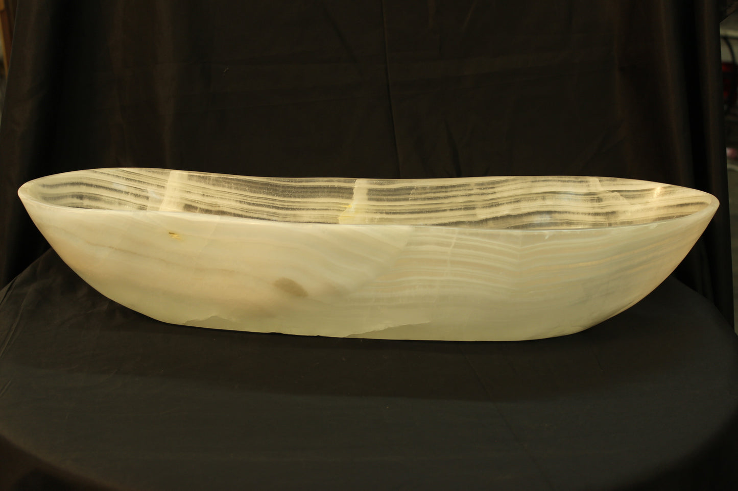 White Celes Onyx Centerpiece