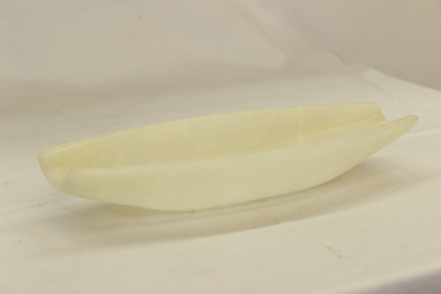 Snow Moon Onyx Sandal Tray