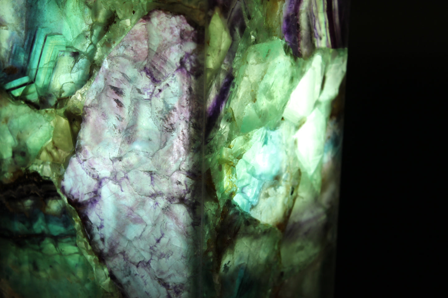 Emerald Galaxy Fluorite Lamp