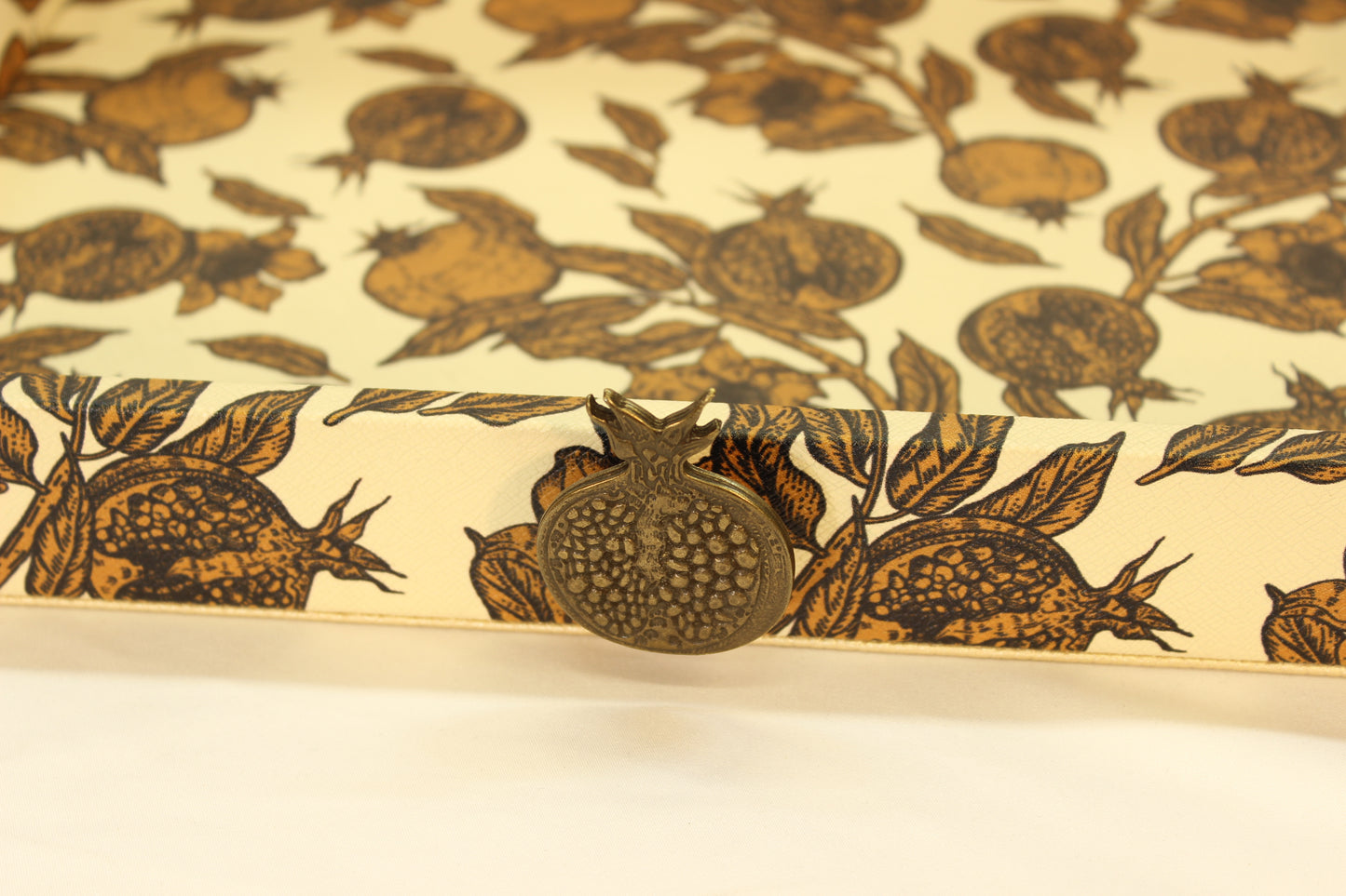 Magrana Pomegranate Serving Tray w/ Metal Handles