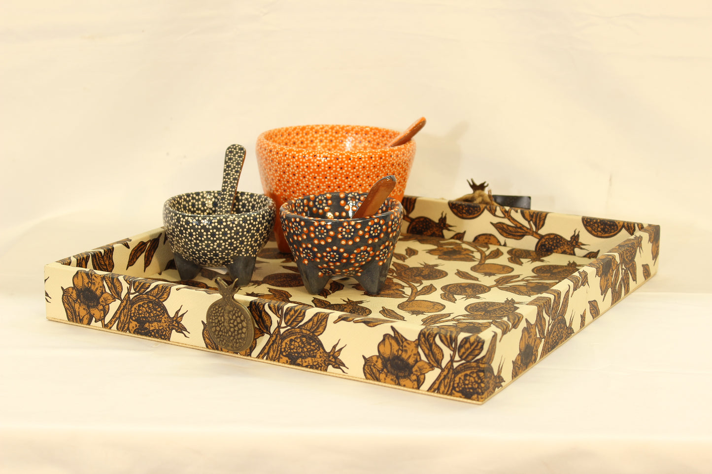 Magrana Pomegranate Serving Tray w/ Metal Handles
