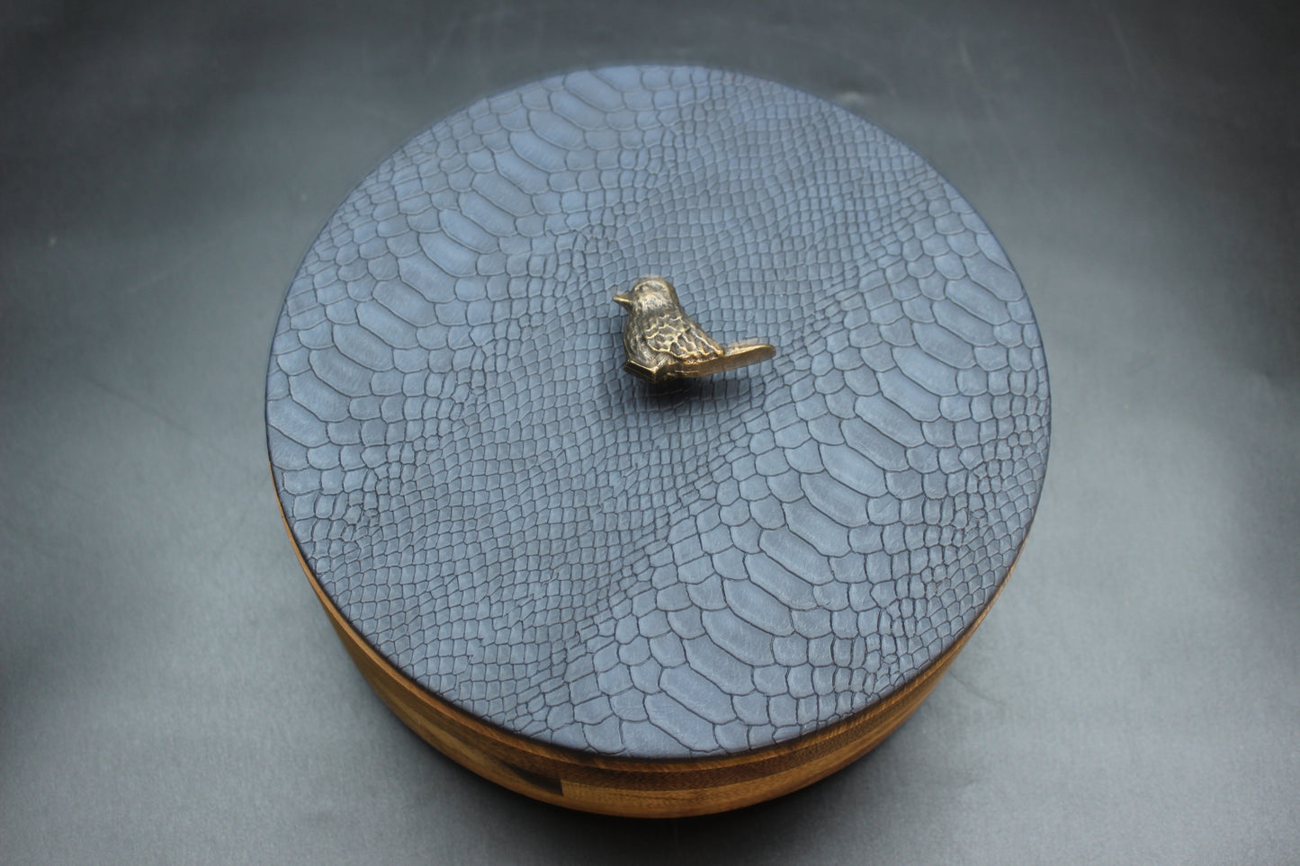 Blue Snakeskin & Bird Wooden Tortilla Holder
