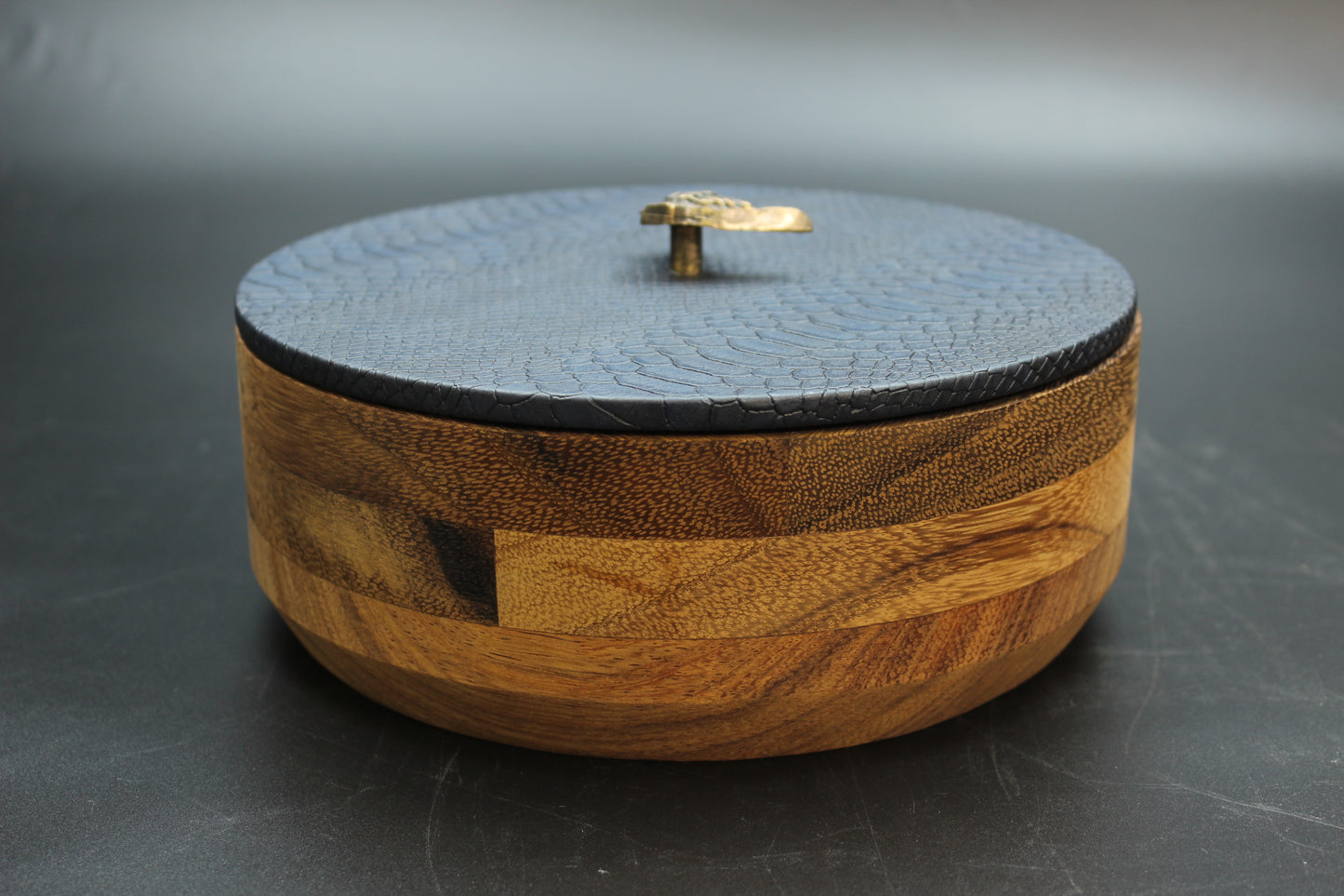 Blue Snakeskin & Bird Wooden Tortilla Holder