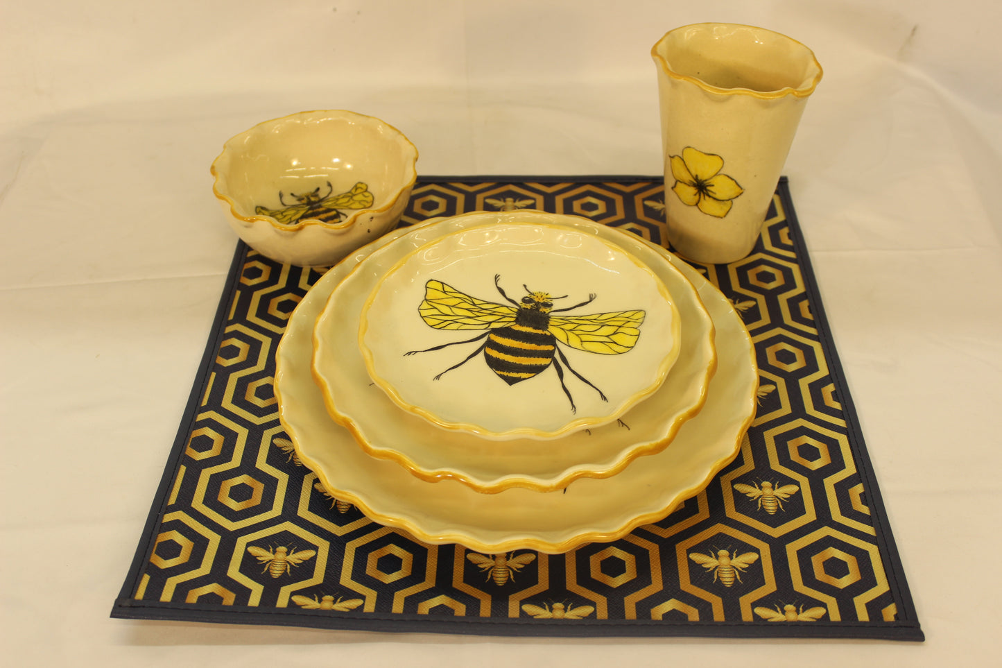 30pc Bumblebee & Flowers Handmade Ceramic Dinnerware Set (For 6 People)