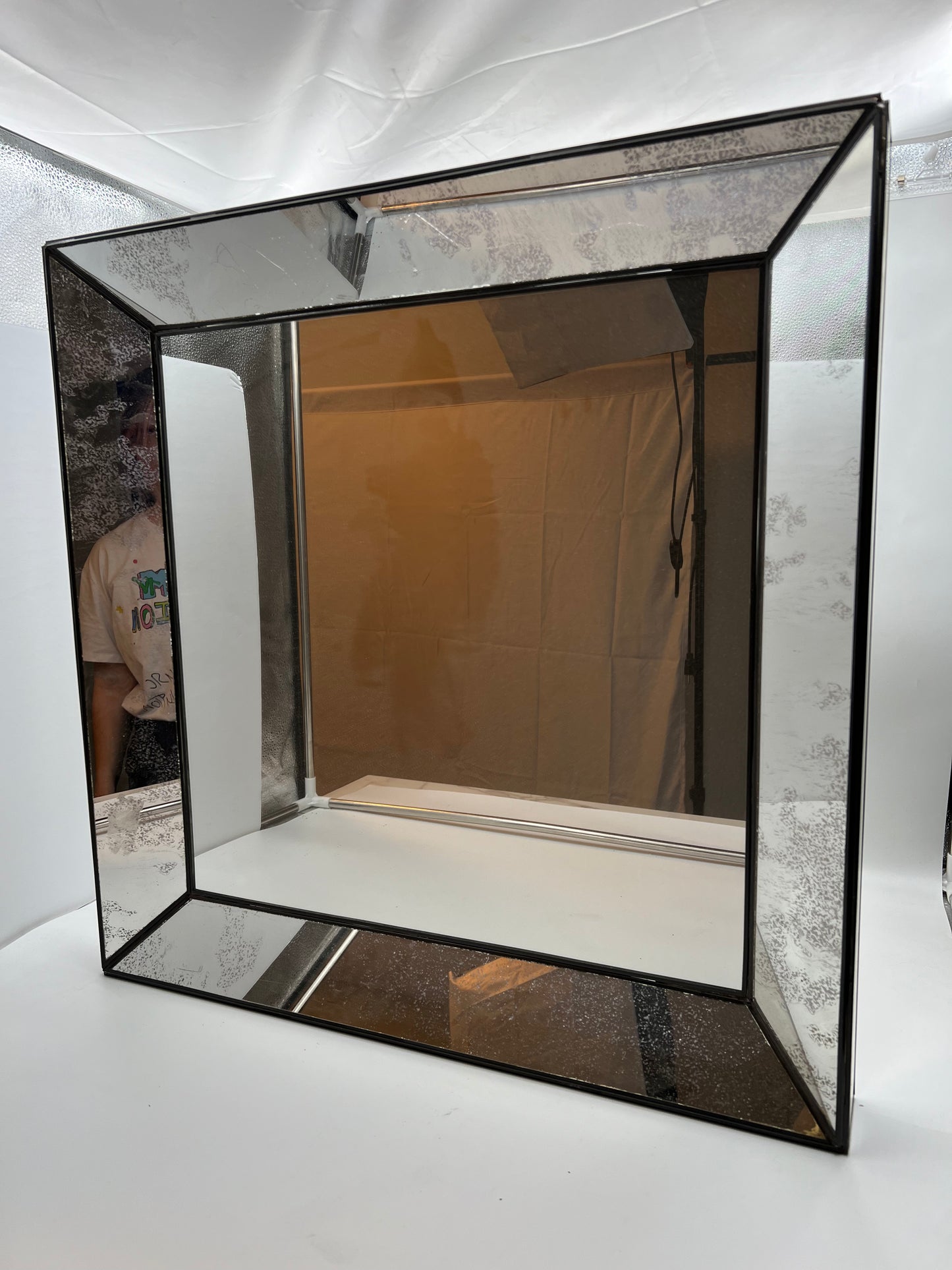 LG Square Mirror 20"