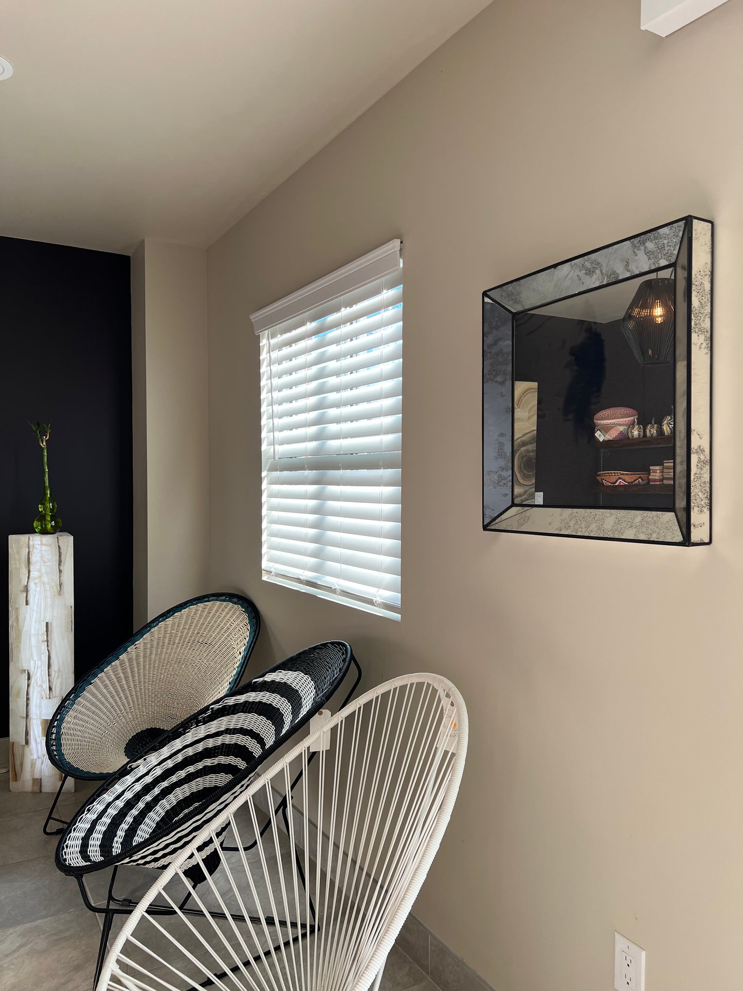 X-LG Square Mirror 23"