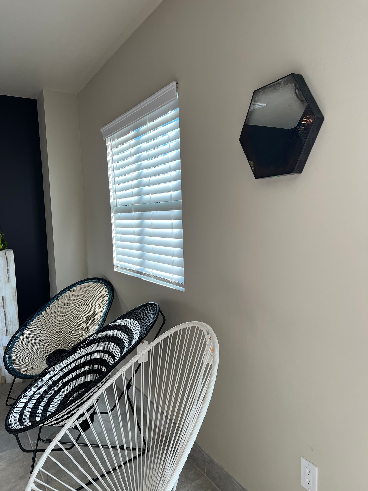 SM Hexagonal Mirror 12"