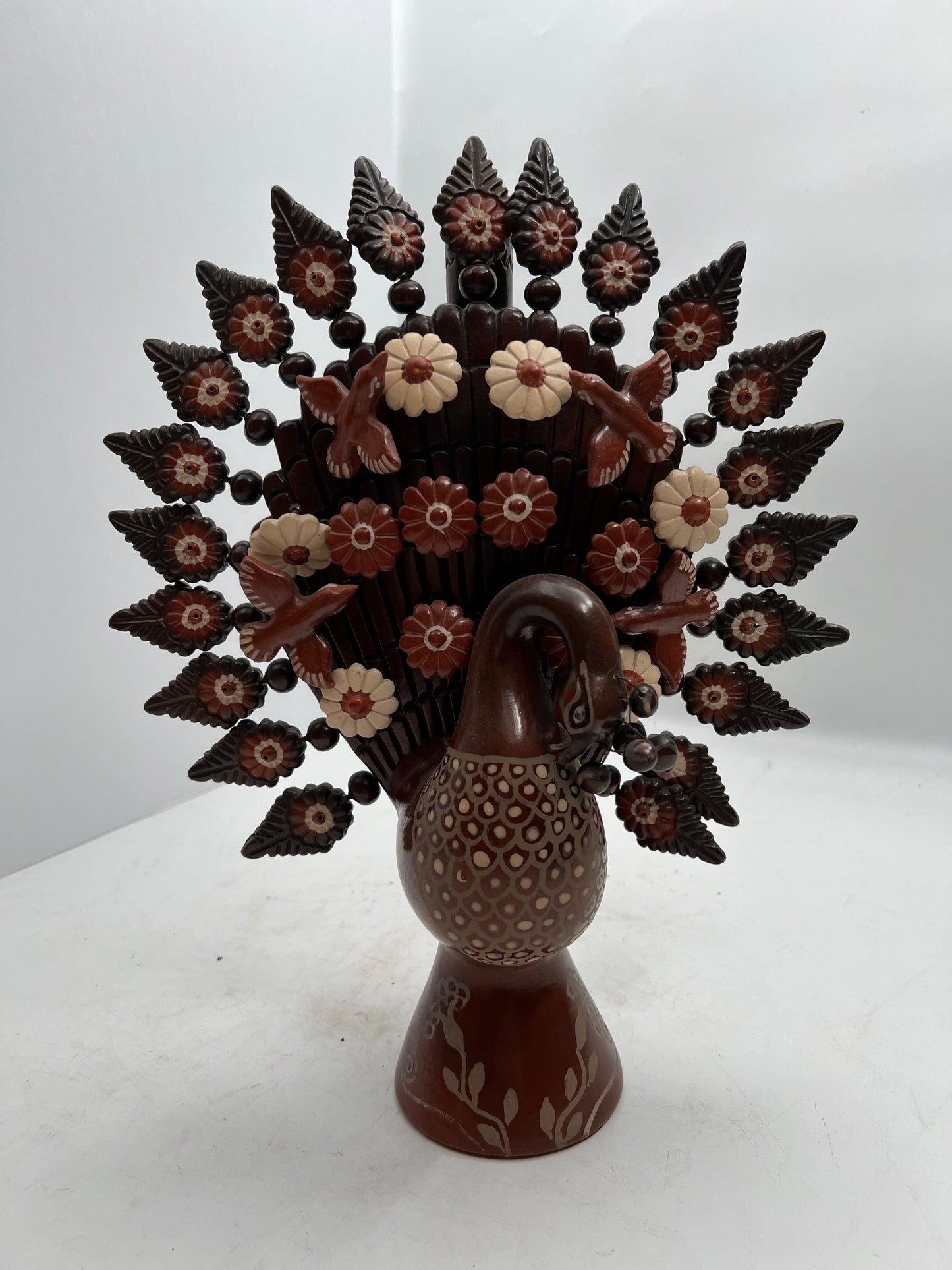 Wood Peacock Candelabro Decorative Figurine