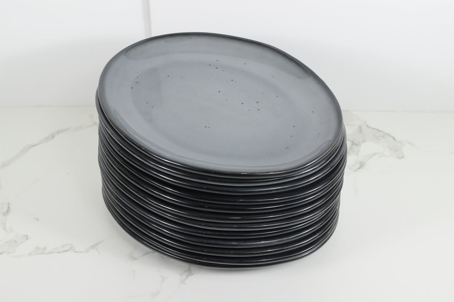 Anfora Denali Grey- 10" Oval Plate- 1 Dozen